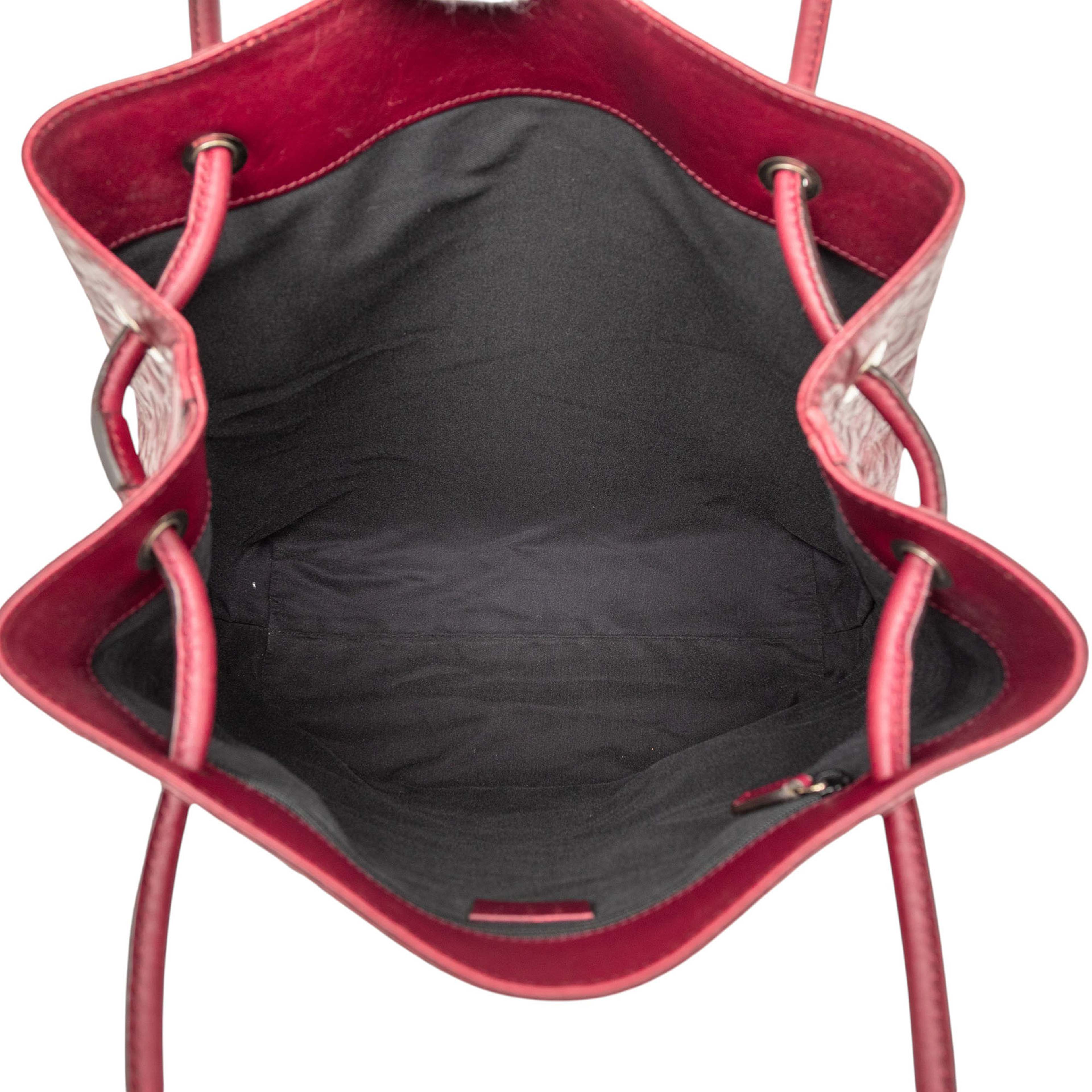 Gucci Horsebit Leather Gifford Tote, från Luxclusif, i färgen bordeaux. Klicka för att öppna bilden i stort format