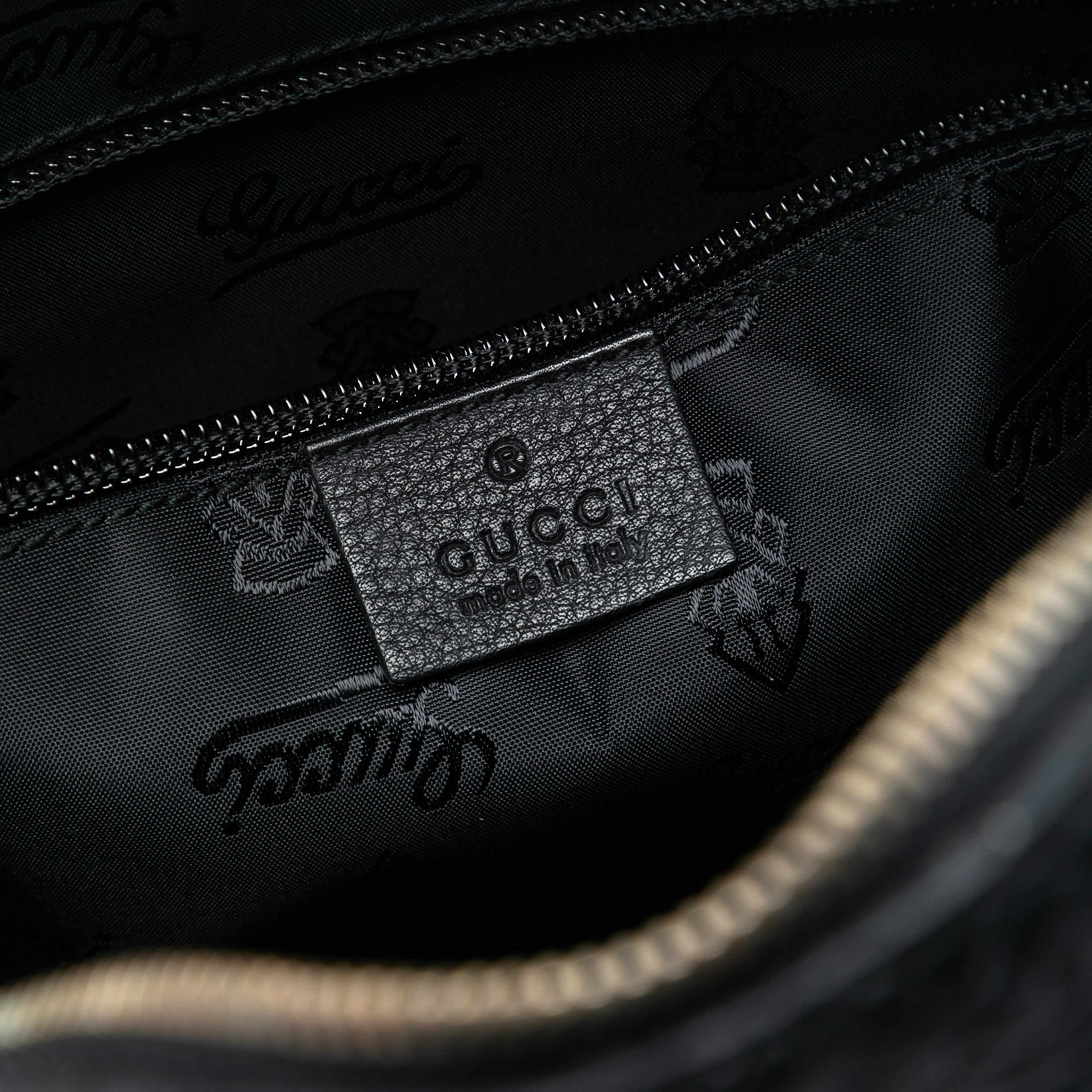 Gucci Guccissima Crossbody, från Luxclusif, i färgen black. Klicka för att öppna bilden i stort format