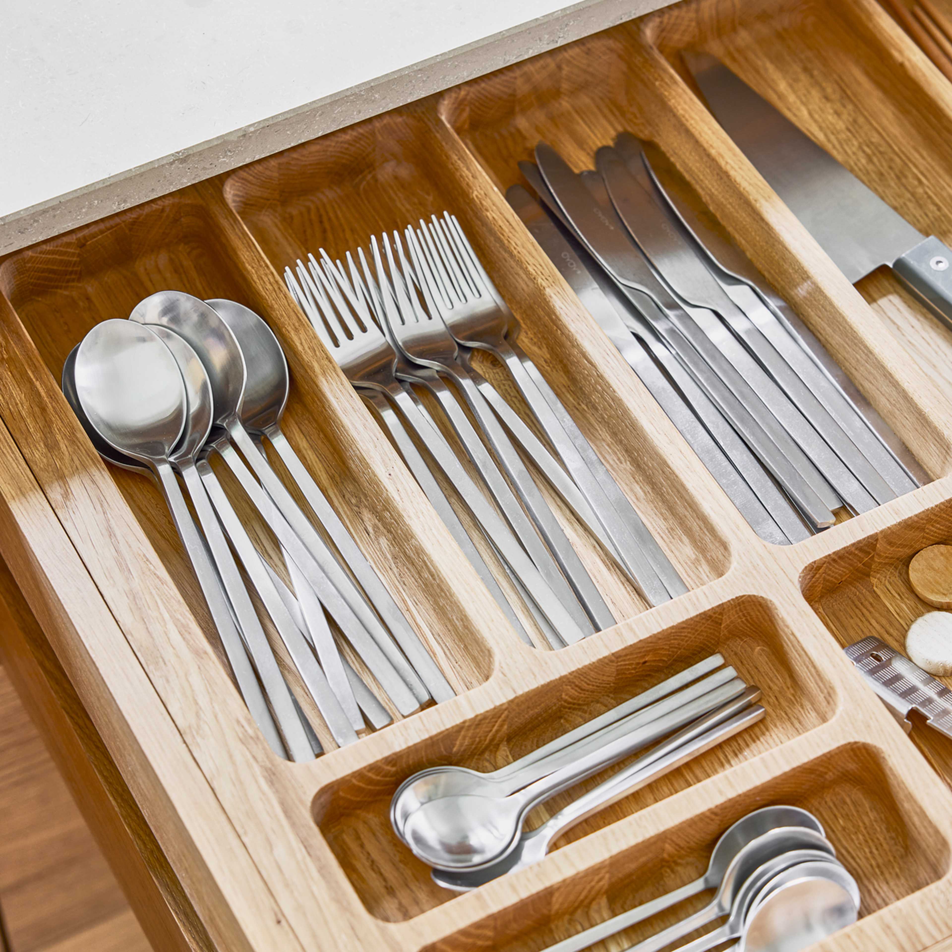 Yuka Tea Spoon - Pack Of 4, från OYOY Living, i färgen brushed steel. Klicka för att öppna bilden i stort format
