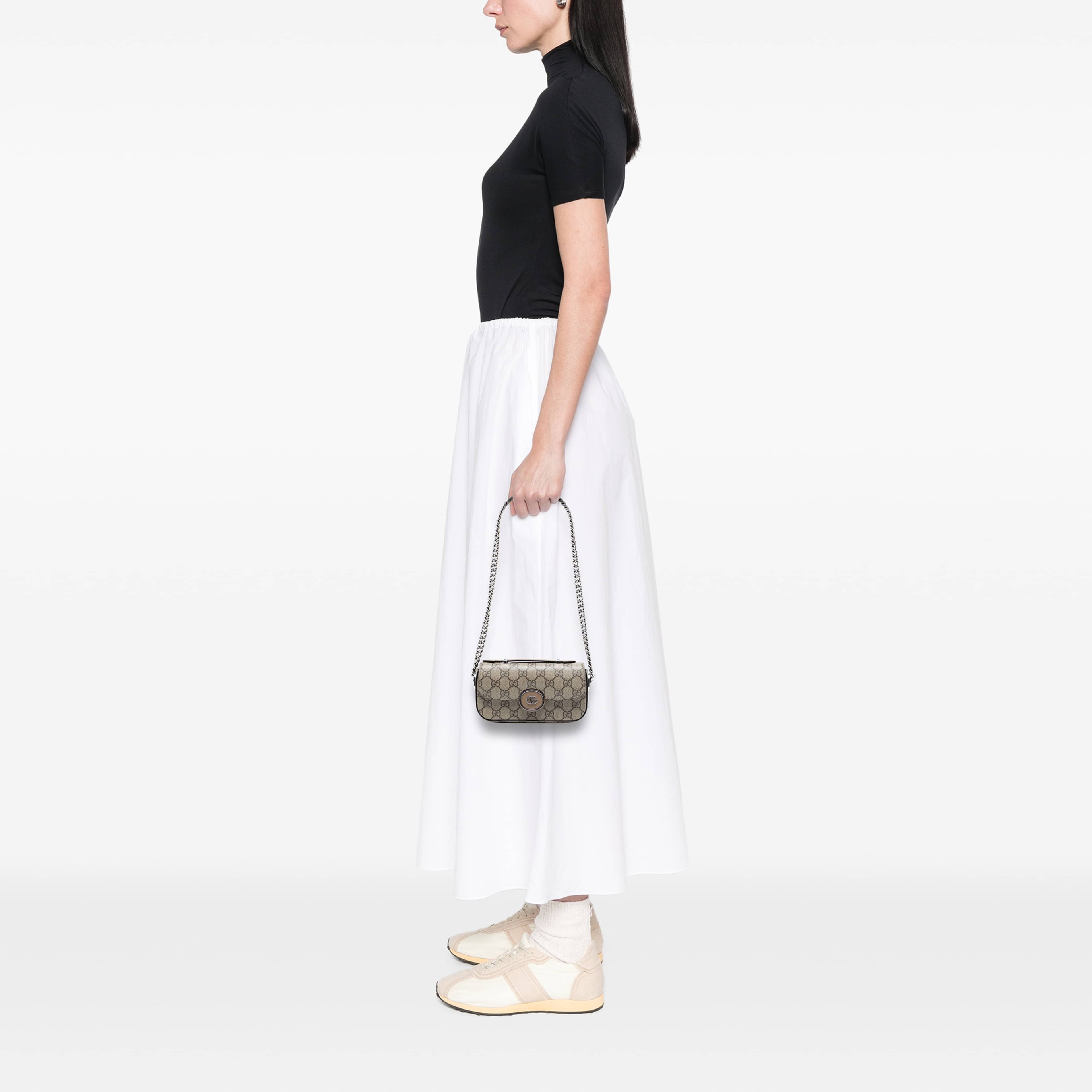 Gucci Mini Gg Supreme Petite Gg Crossbody, från Luxclusif, i färgen beige. Klicka för att öppna bilden i stort format