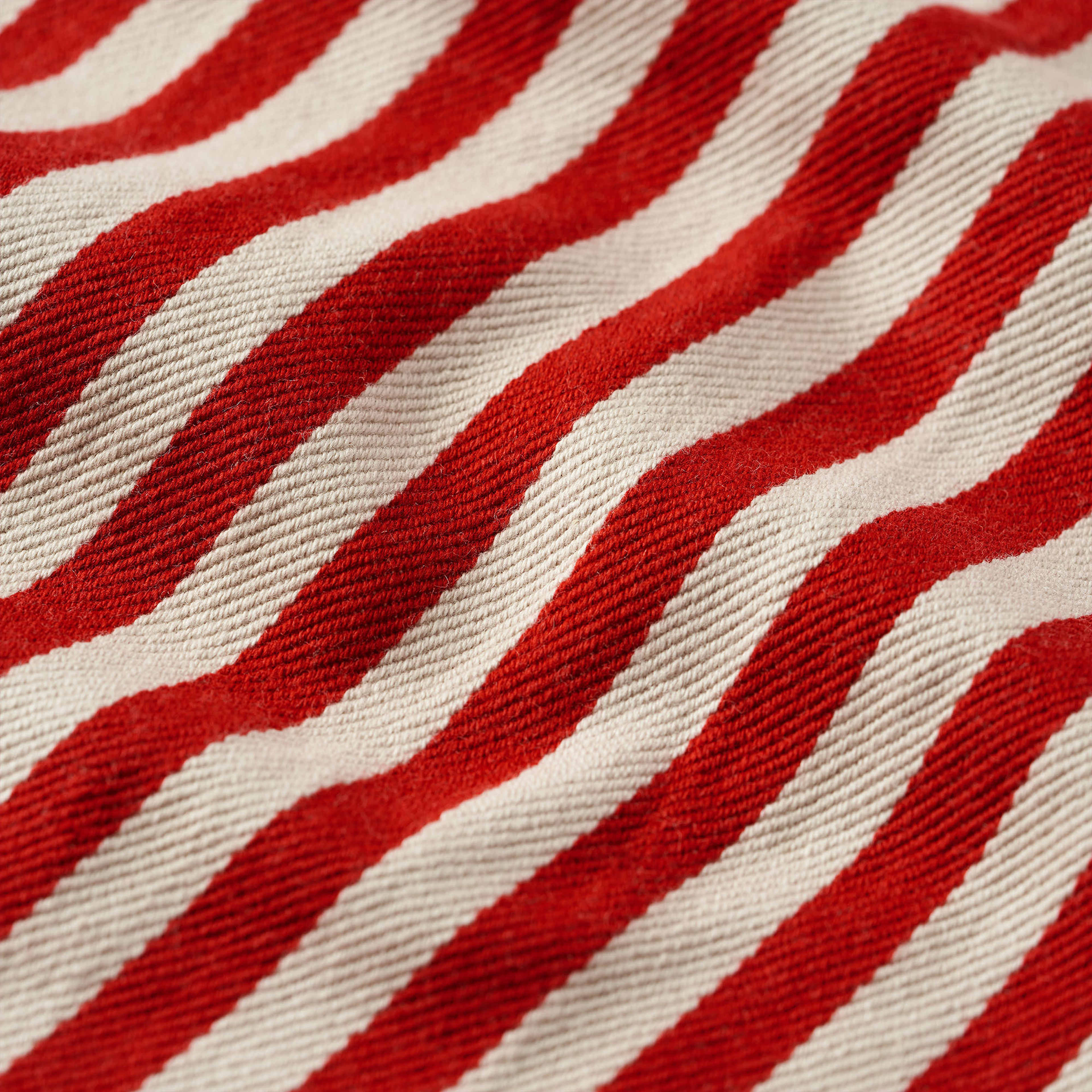 Kökshandduk STRIPES 50x70 cm, från Åhléns Home, i färgen Red. Klicka för att öppna bilden i stort format