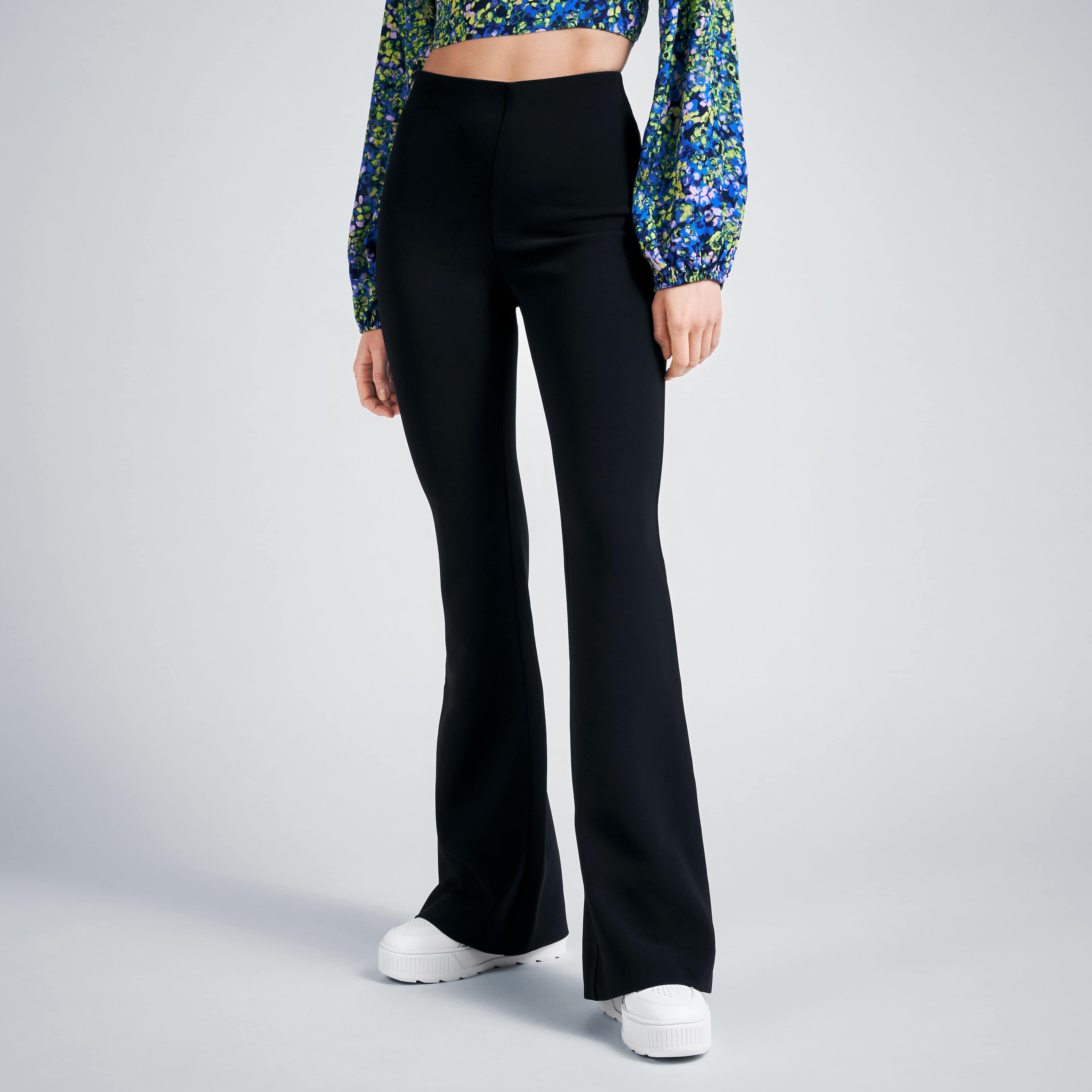 Slacks CORDELIA, från Carin Wester, i färgen Black. Klicka för att öppna bilden i stort format