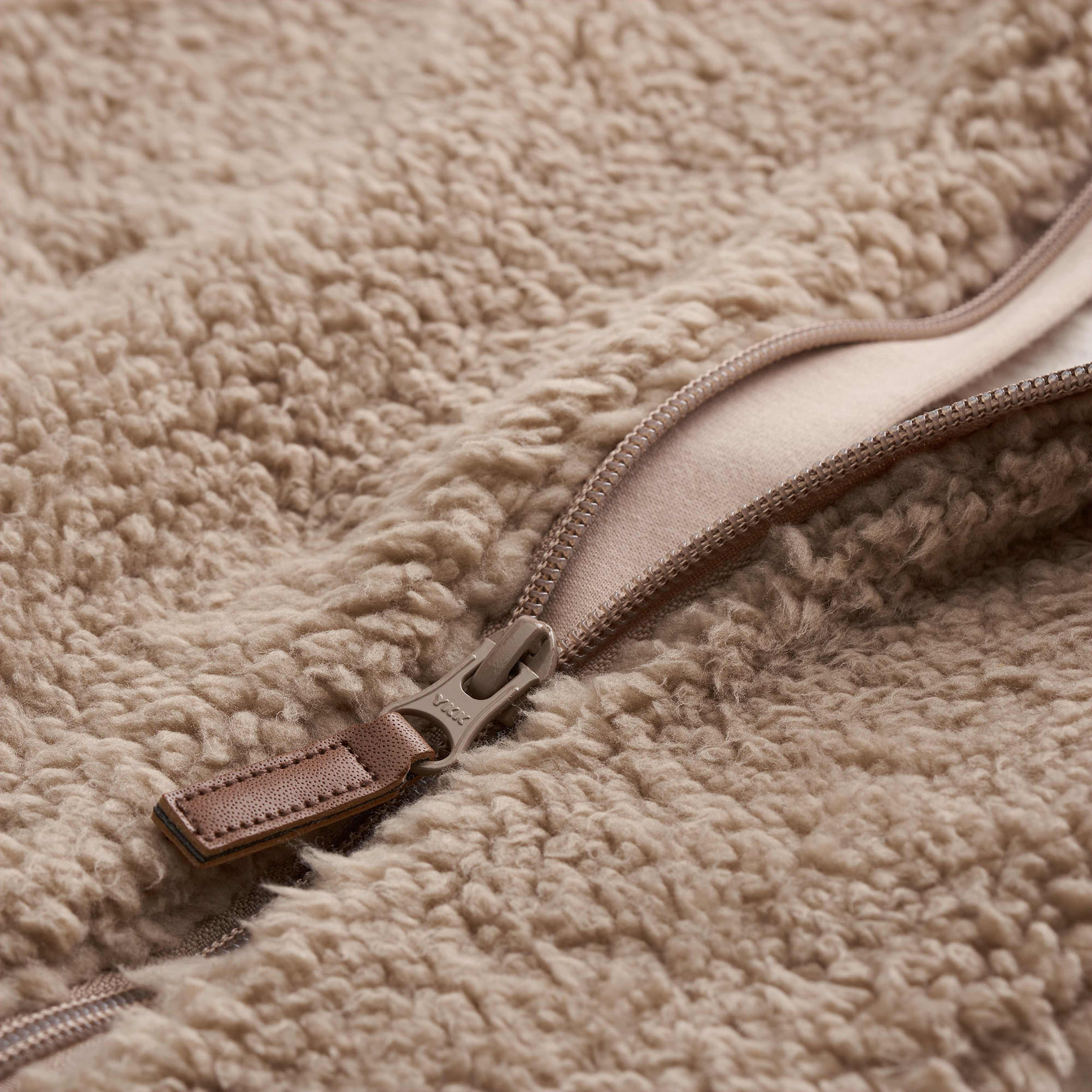 Fluffig fleeceoverall med huva SESAM
