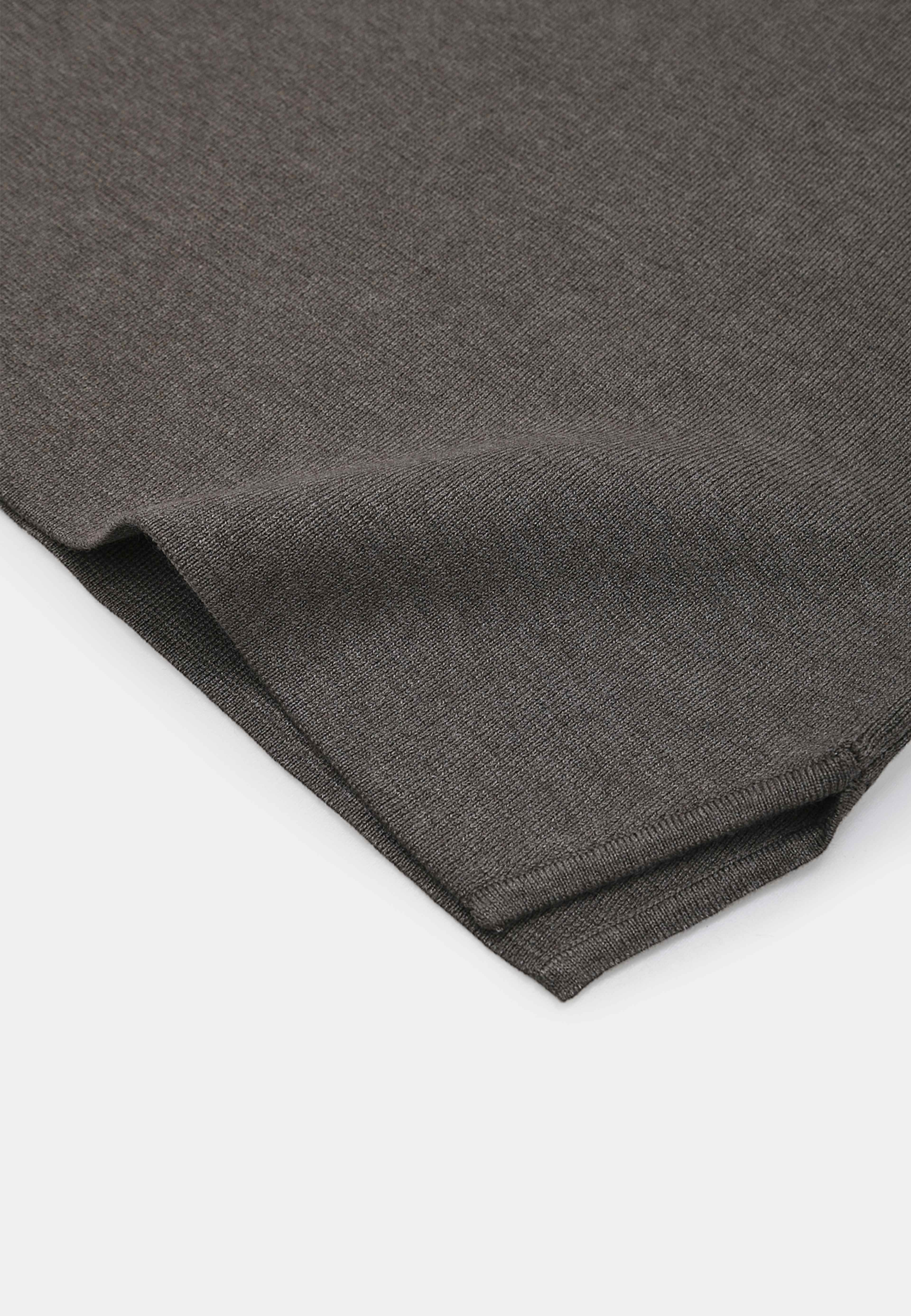 Jumper MARCEL, från Carin Wester, i färgen Mole Mel. Klicka för att öppna bilden i stort format