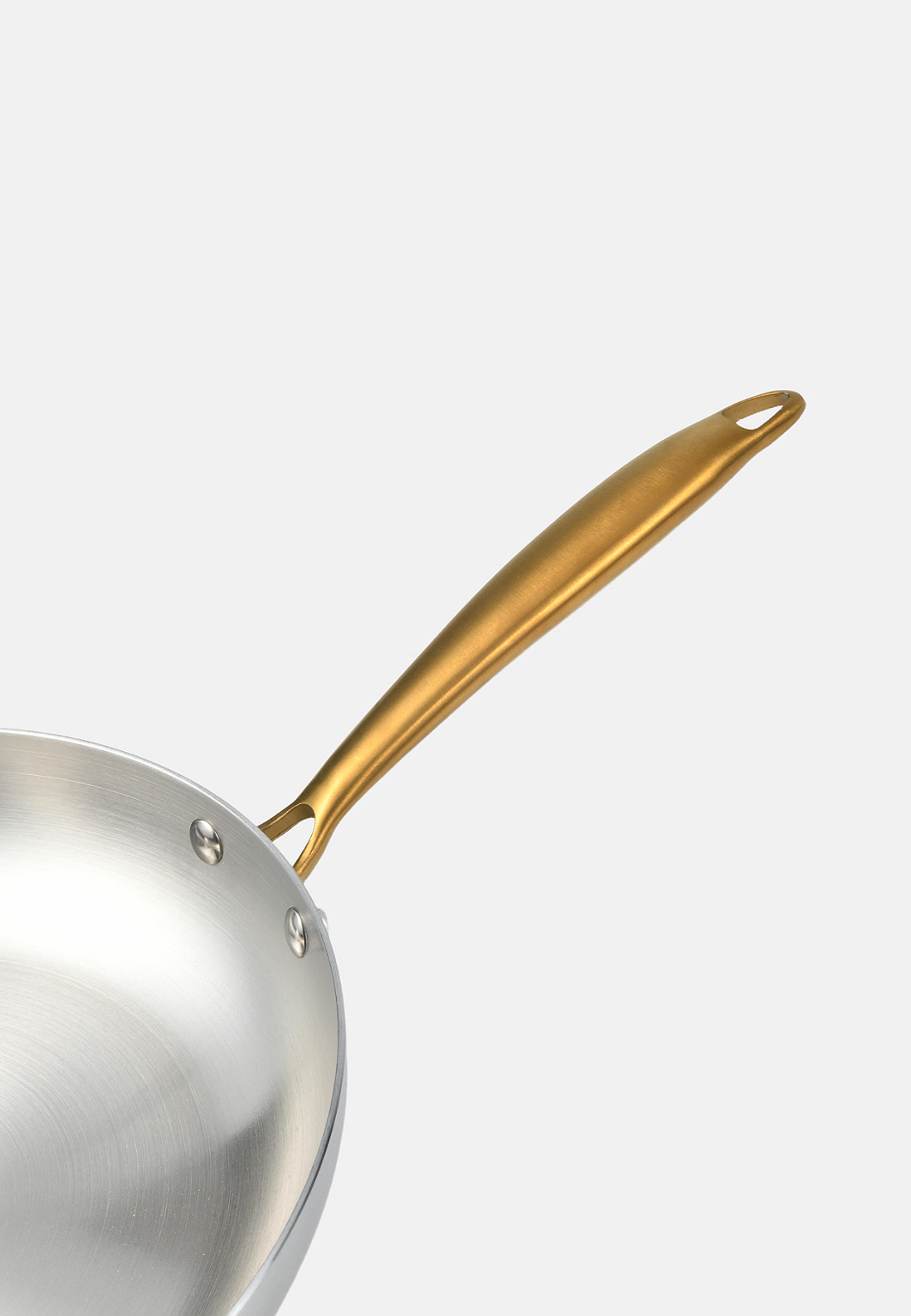 Stekpanna Morberg x Åhléns 28 cm, från Åhléns Home, i färgen Silver. Klicka för att öppna bilden i stort format