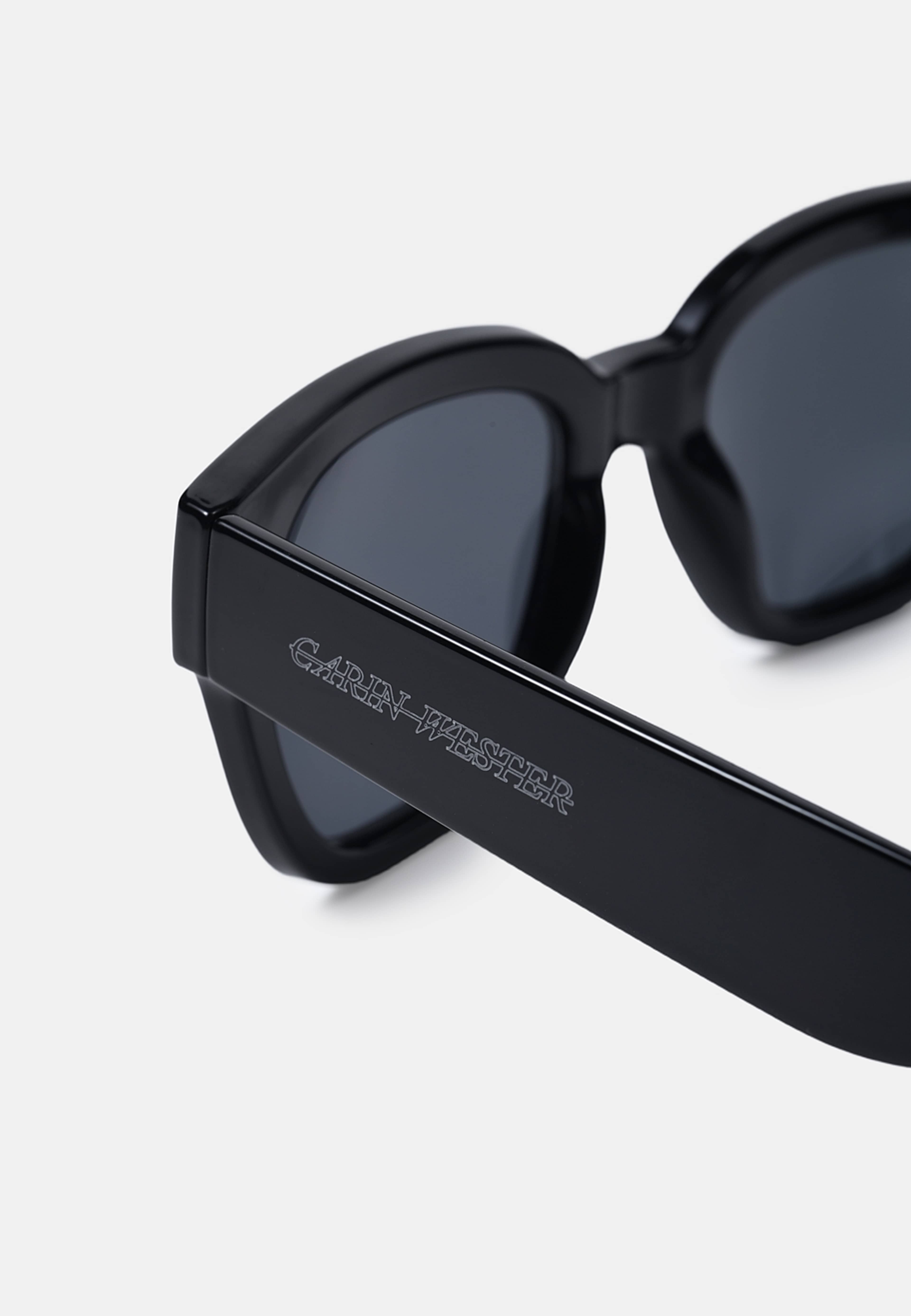 Solglasögon LUNA, från Carin Wester, i färgen Black. Klicka för att öppna bilden i stort format