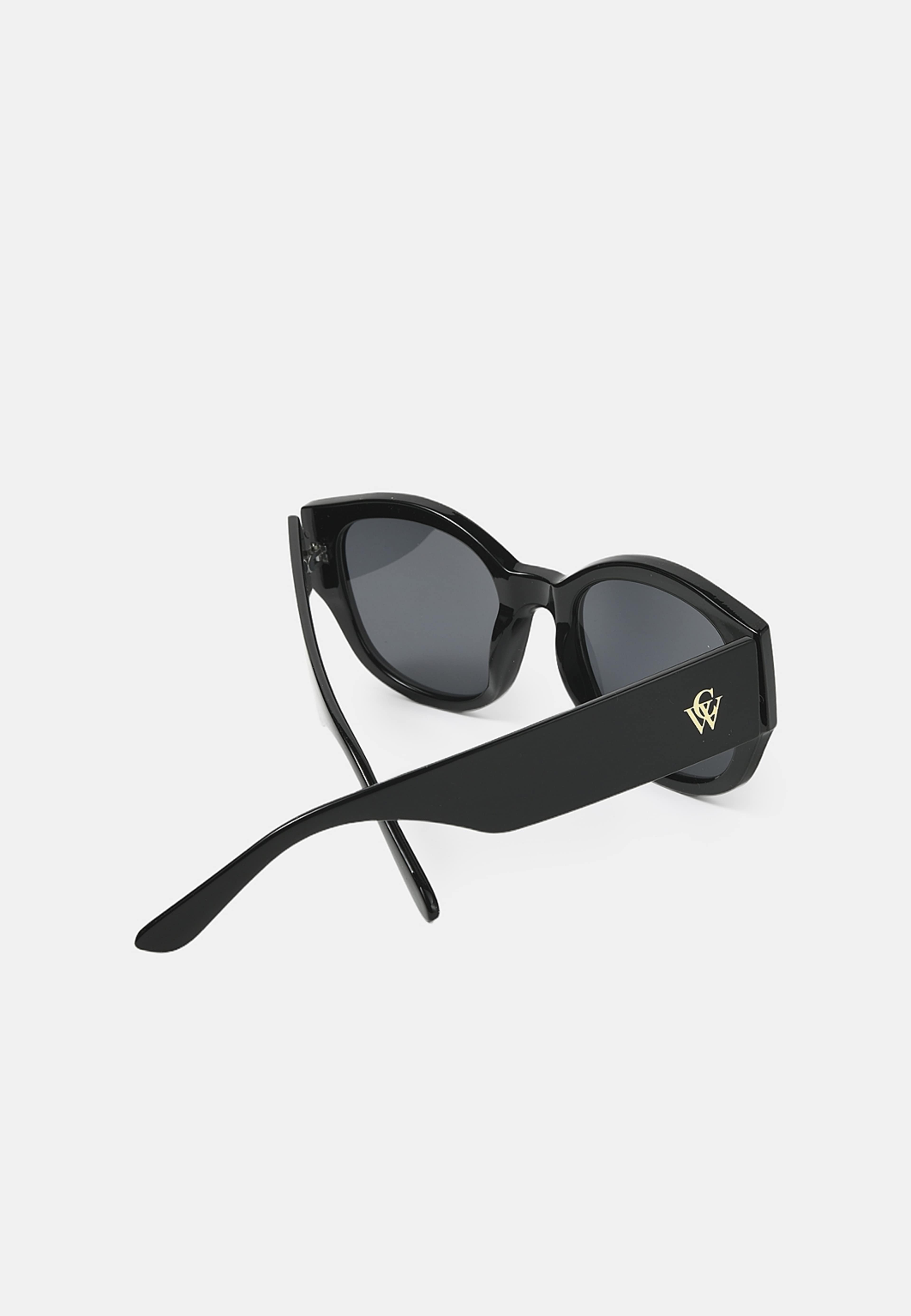 Solglasögon BELLA, från Carin Wester, i färgen Black. Klicka för att öppna bilden i stort format