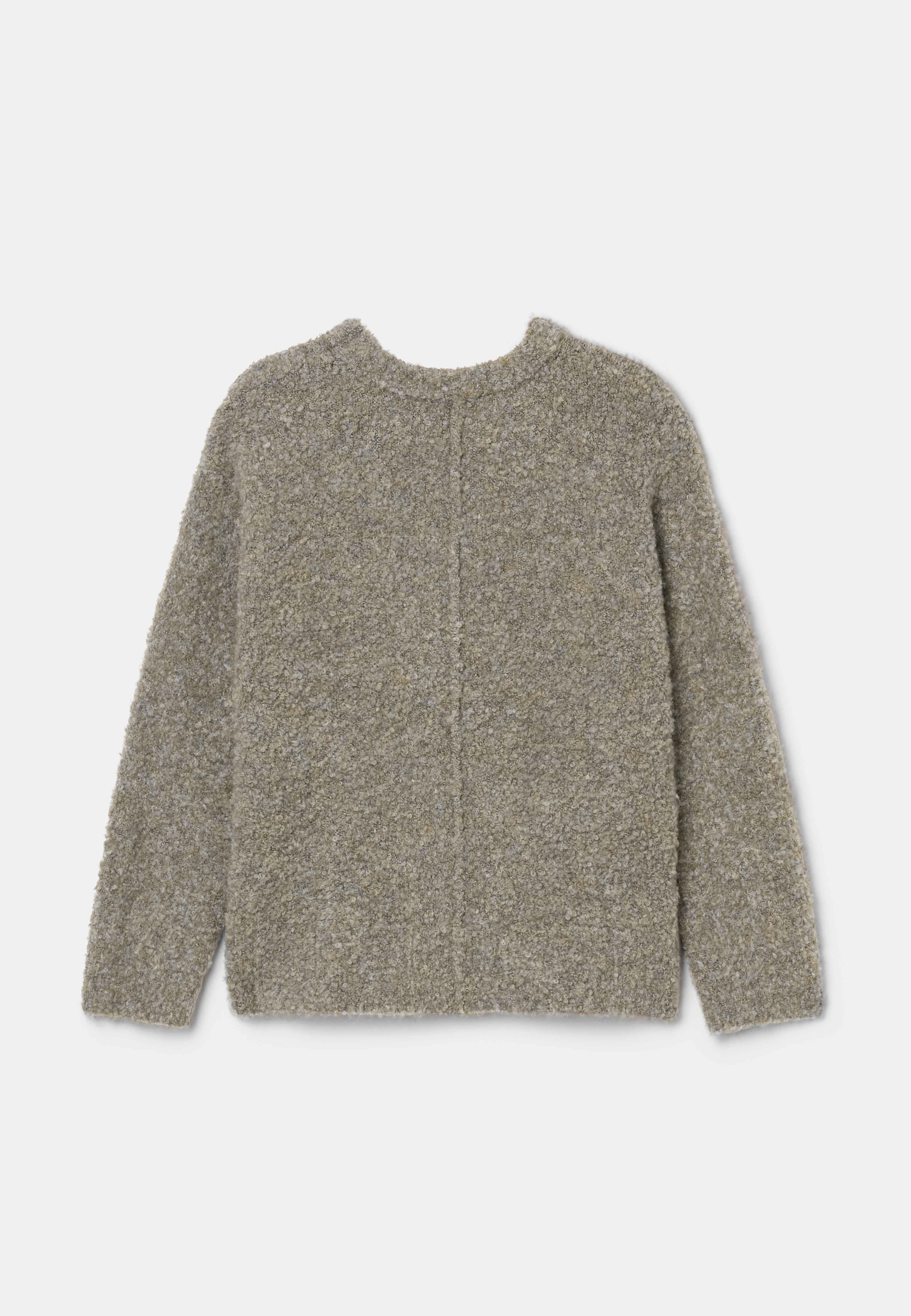 V-ringad jumper BERGAMOTTE, från Wera, i färgen Creme. Klicka för att öppna bilden i stort format