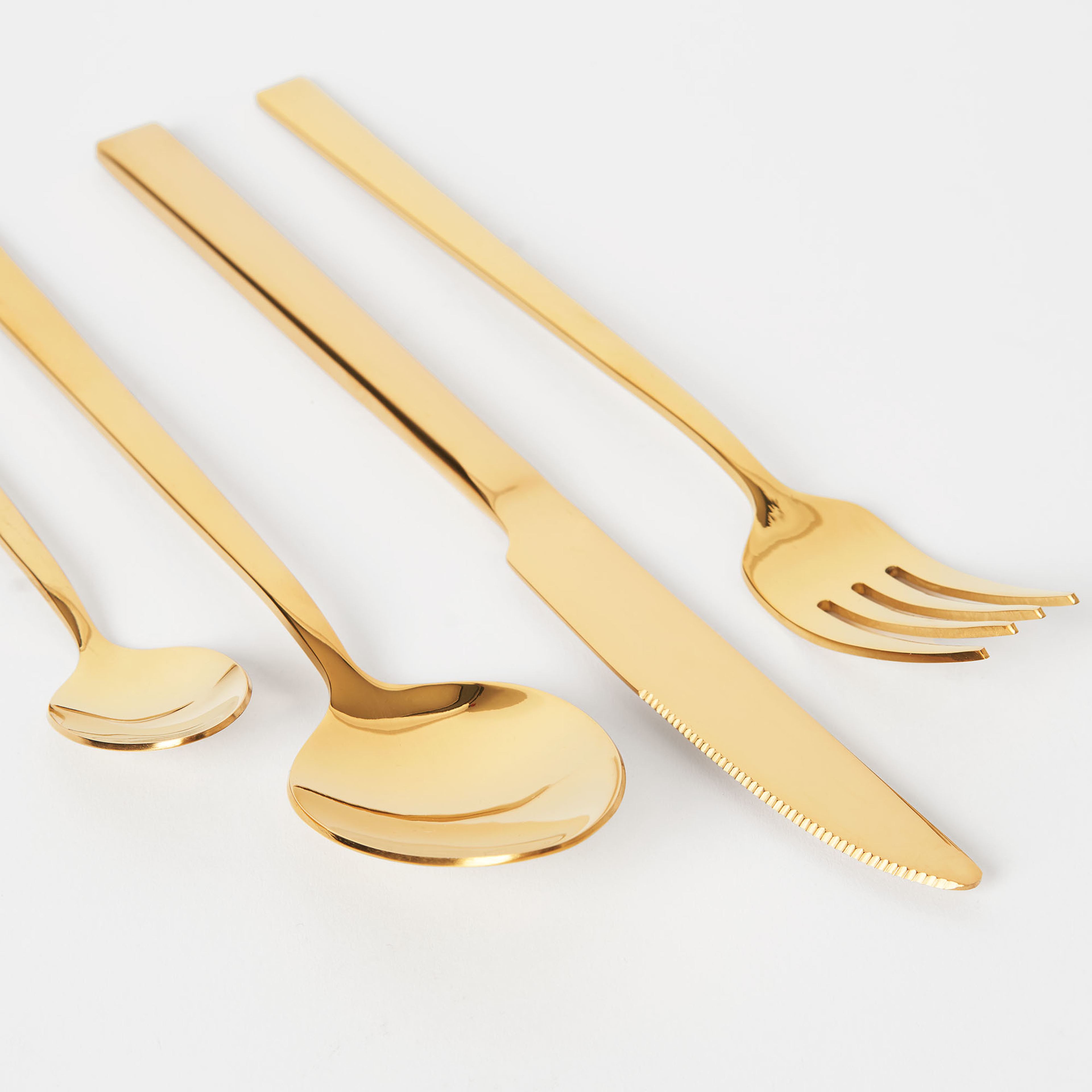 Blankt bestickset SOFI 16 delar