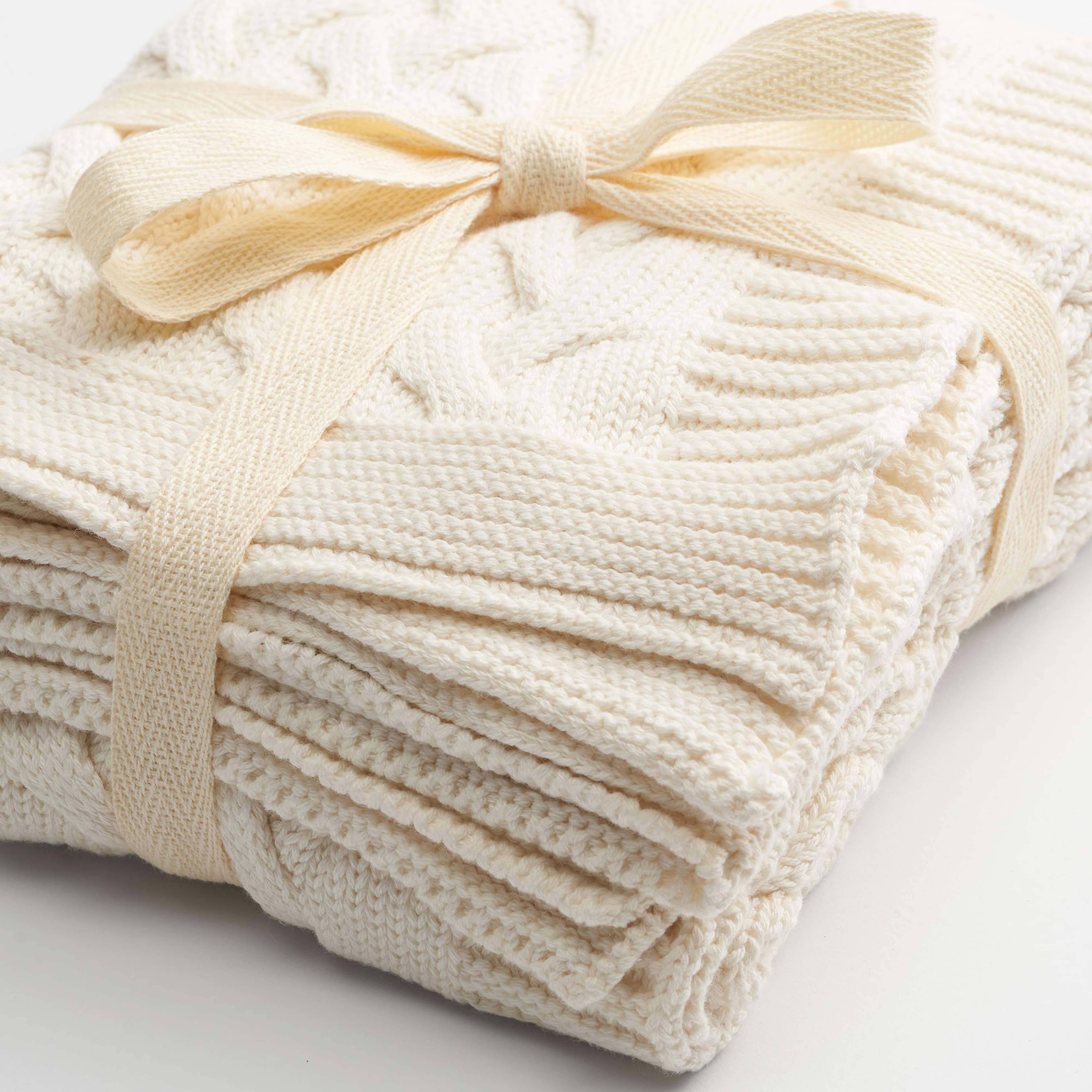 Kabelstickad babyfilt SIGRID