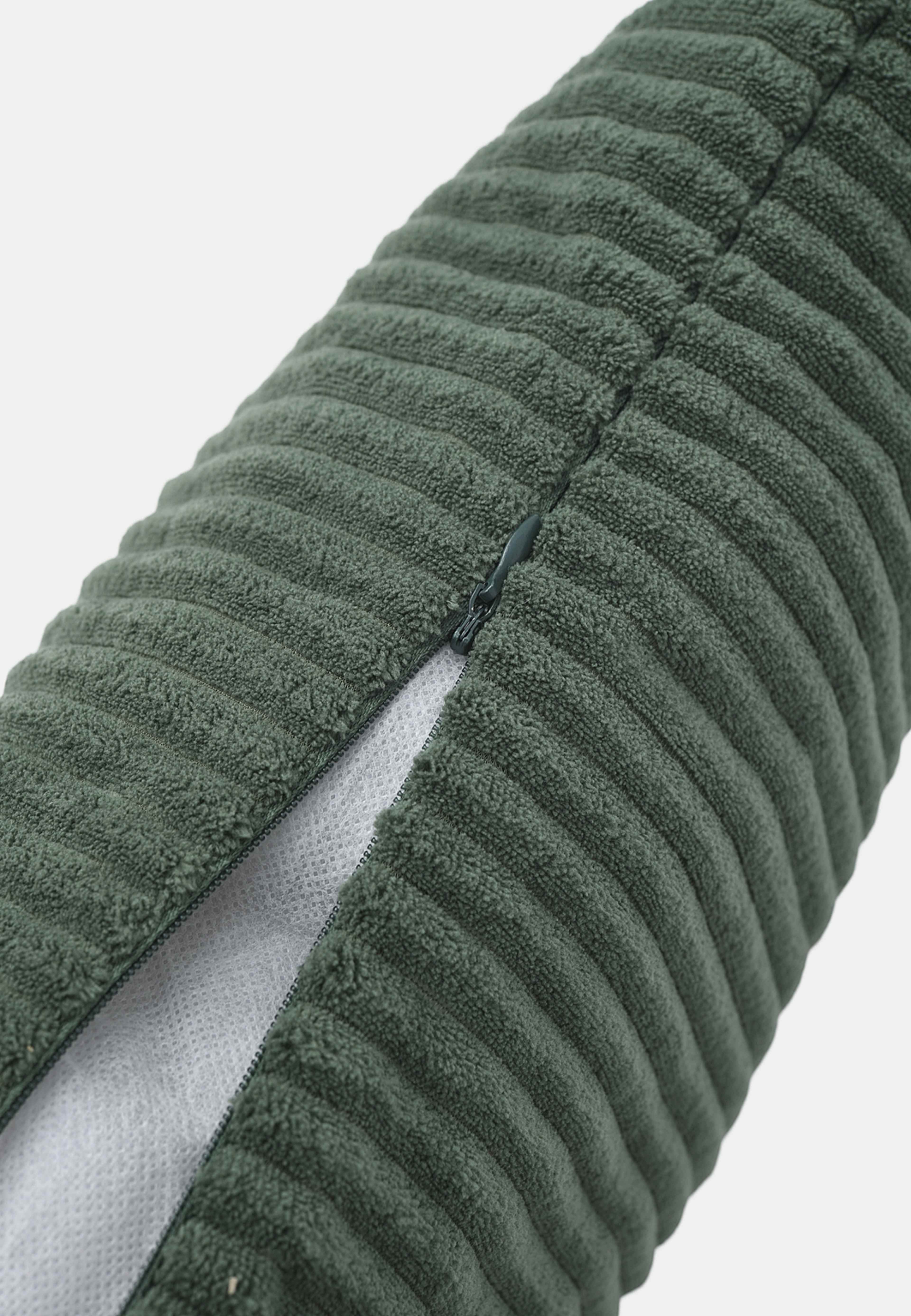 Ribbad kudde SOFTA 45x45 cm, från Åhléns Home, i färgen Dark Green. Klicka för att öppna bilden i stort format