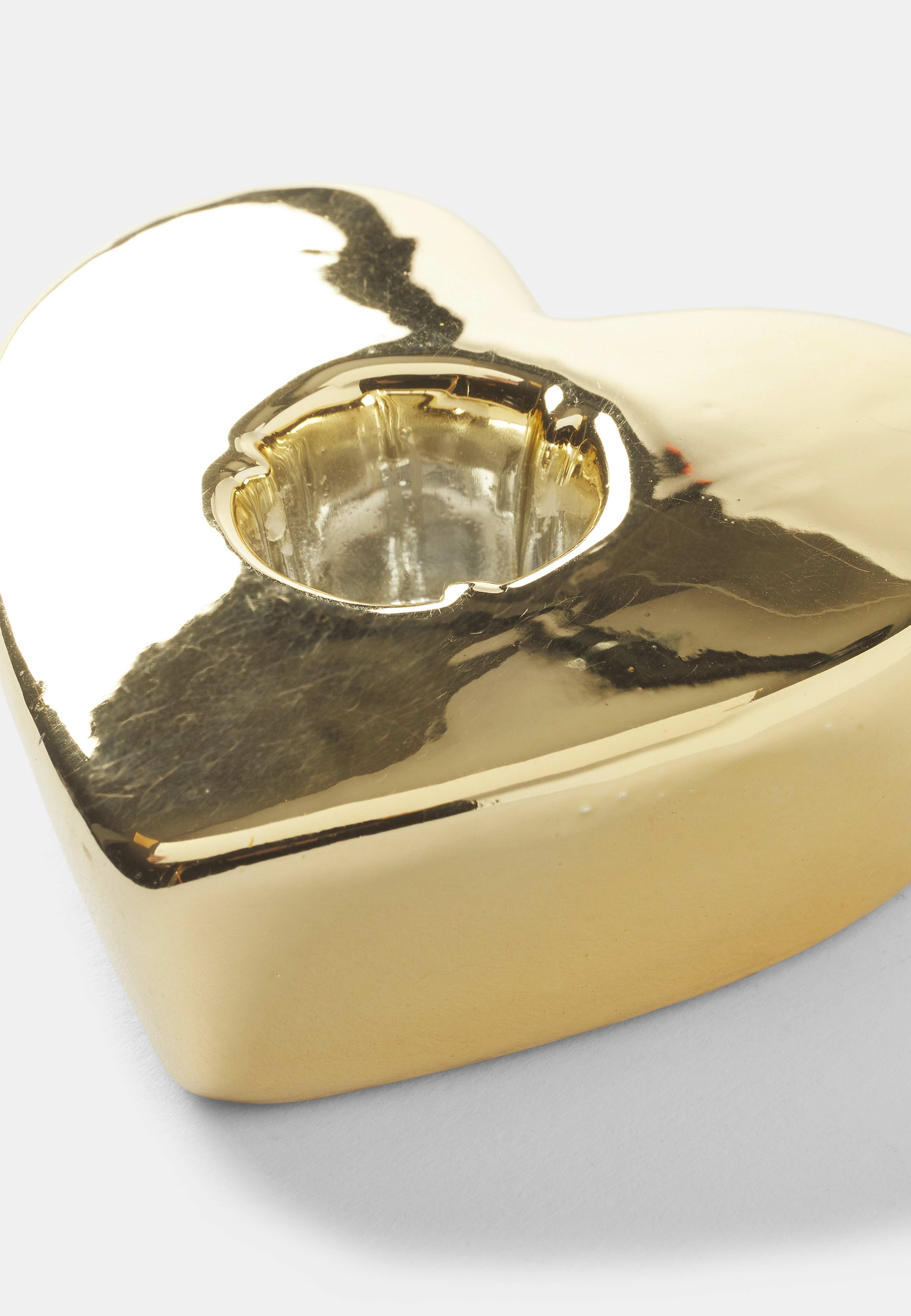 Ljusstake HEART, från Åhléns Home, i färgen Gold. Klicka för att öppna bilden i stort format