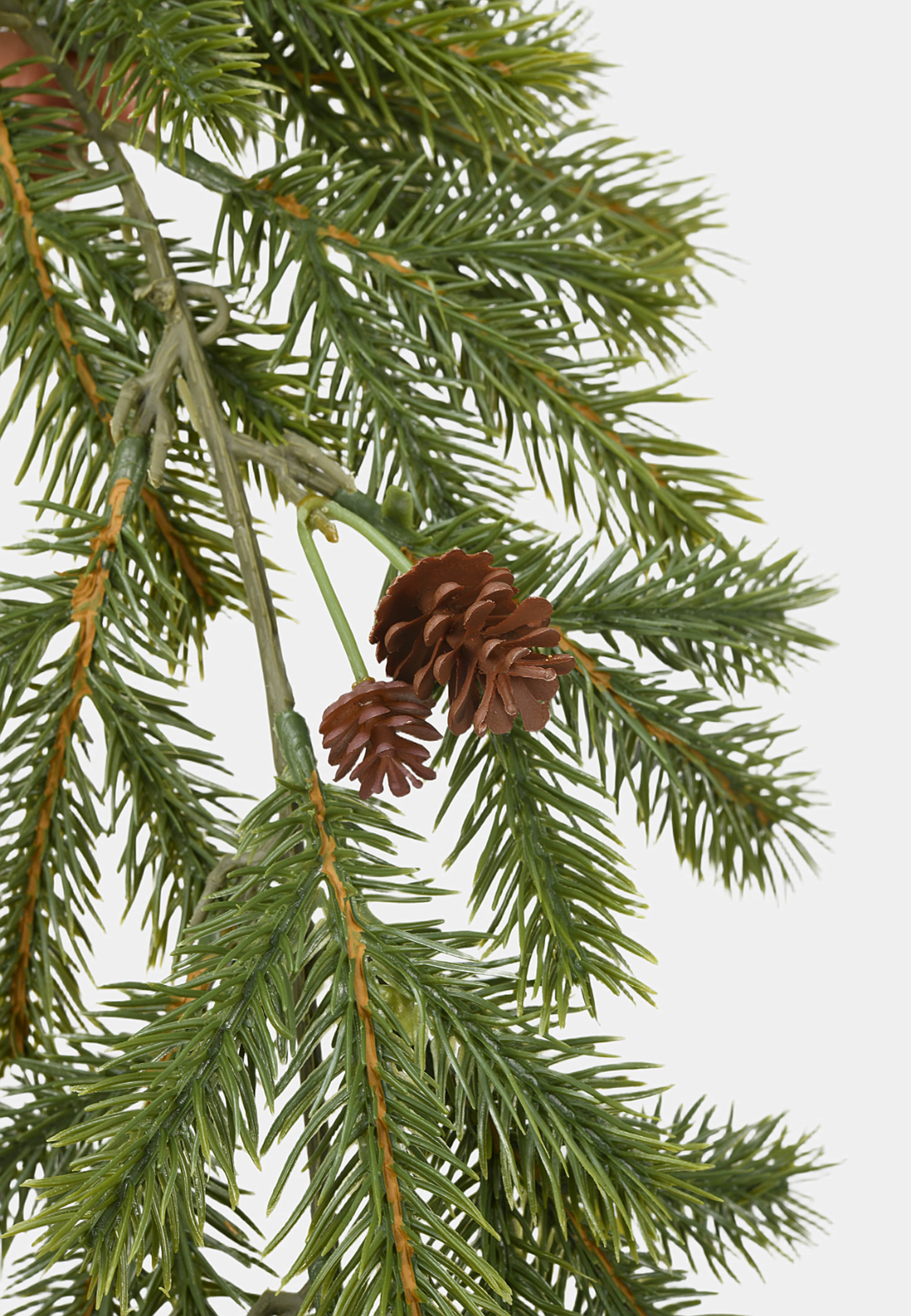 Konstväxt girlang granris 180 cm, från Åhléns Home, i färgen Green. Klicka för att öppna bilden i stort format