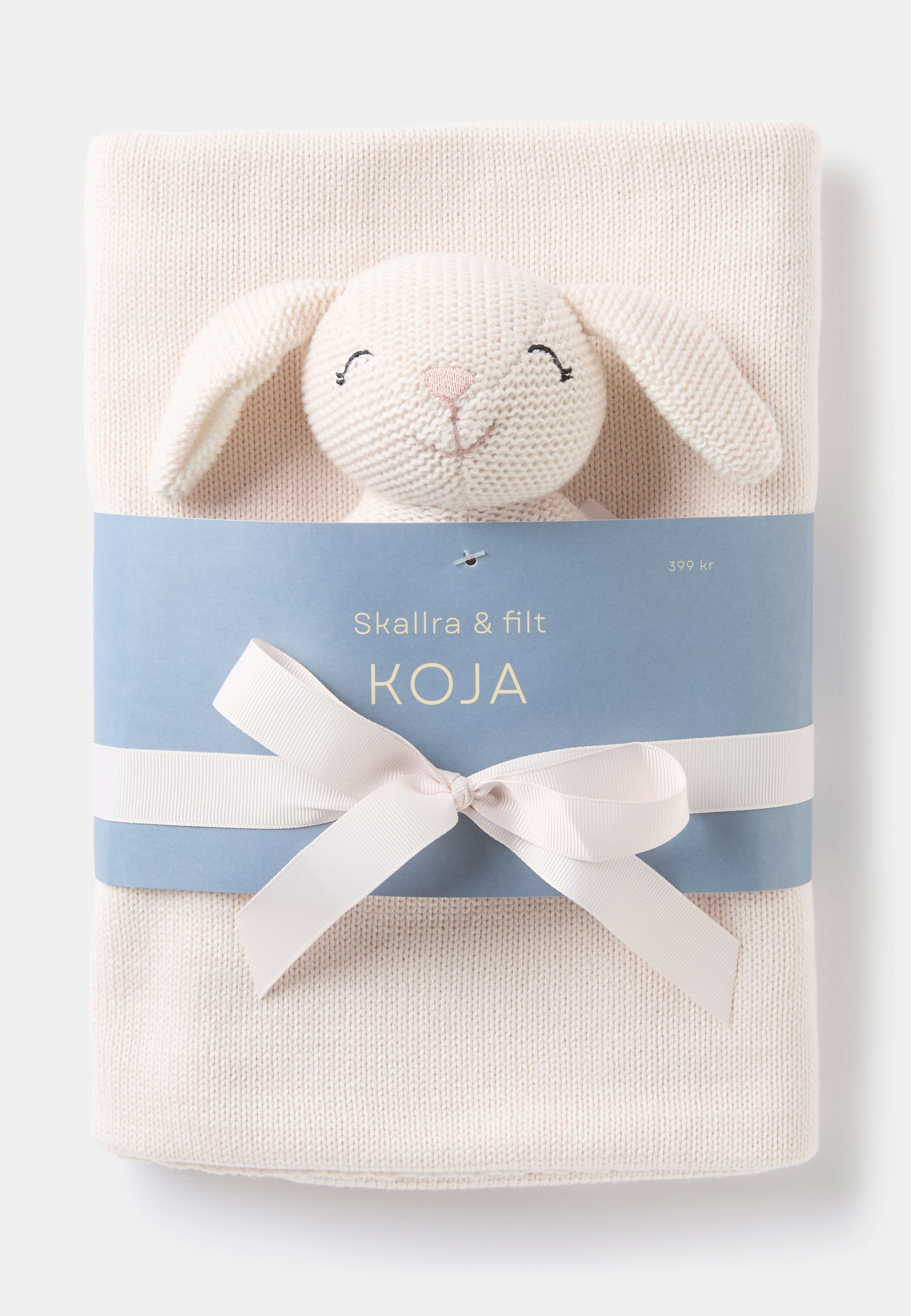 Presentkit skallra + filt MAJA
