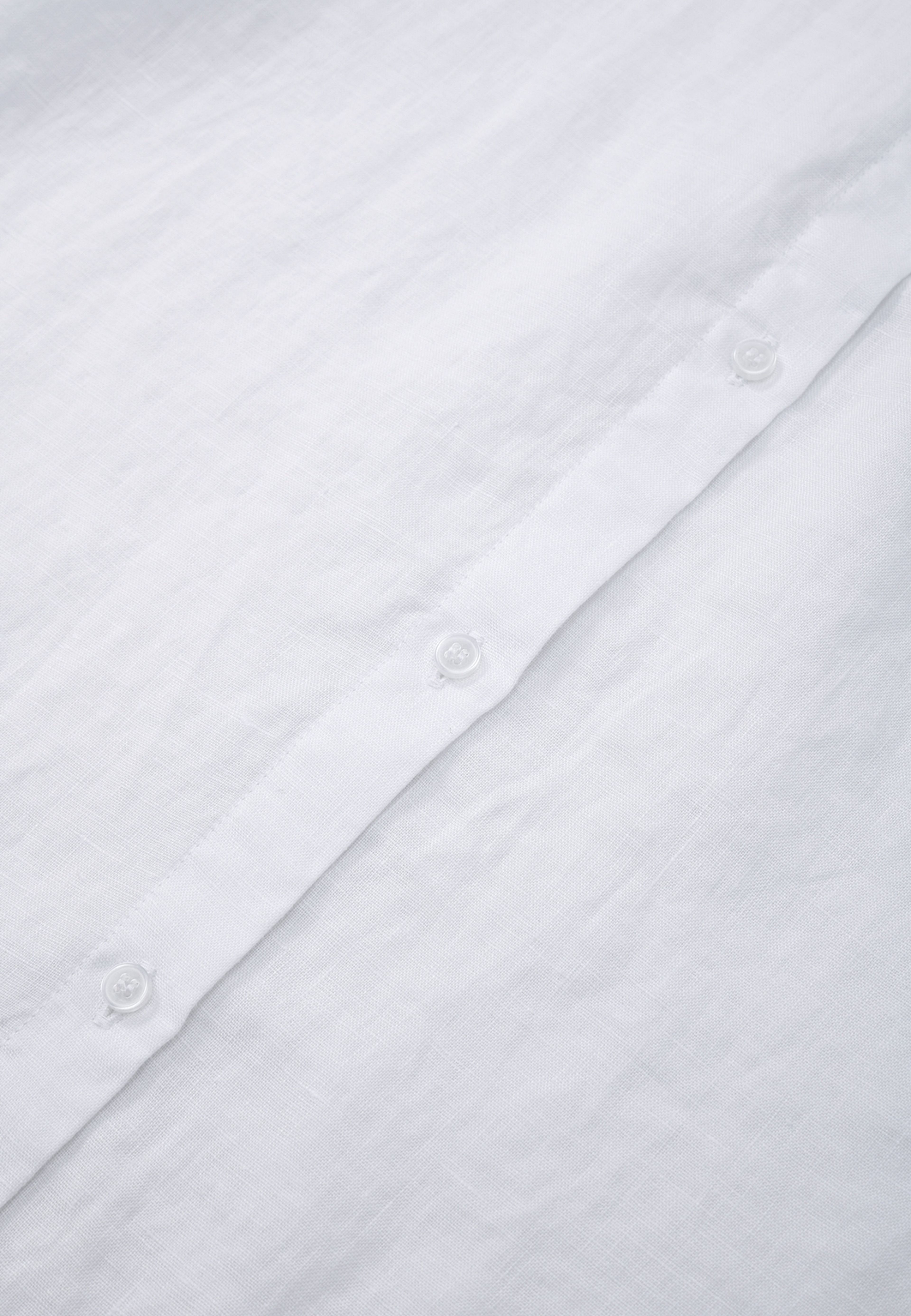 Linneskjorta ANYA, från Wera, i färgen White. Klicka för att öppna bilden i stort format