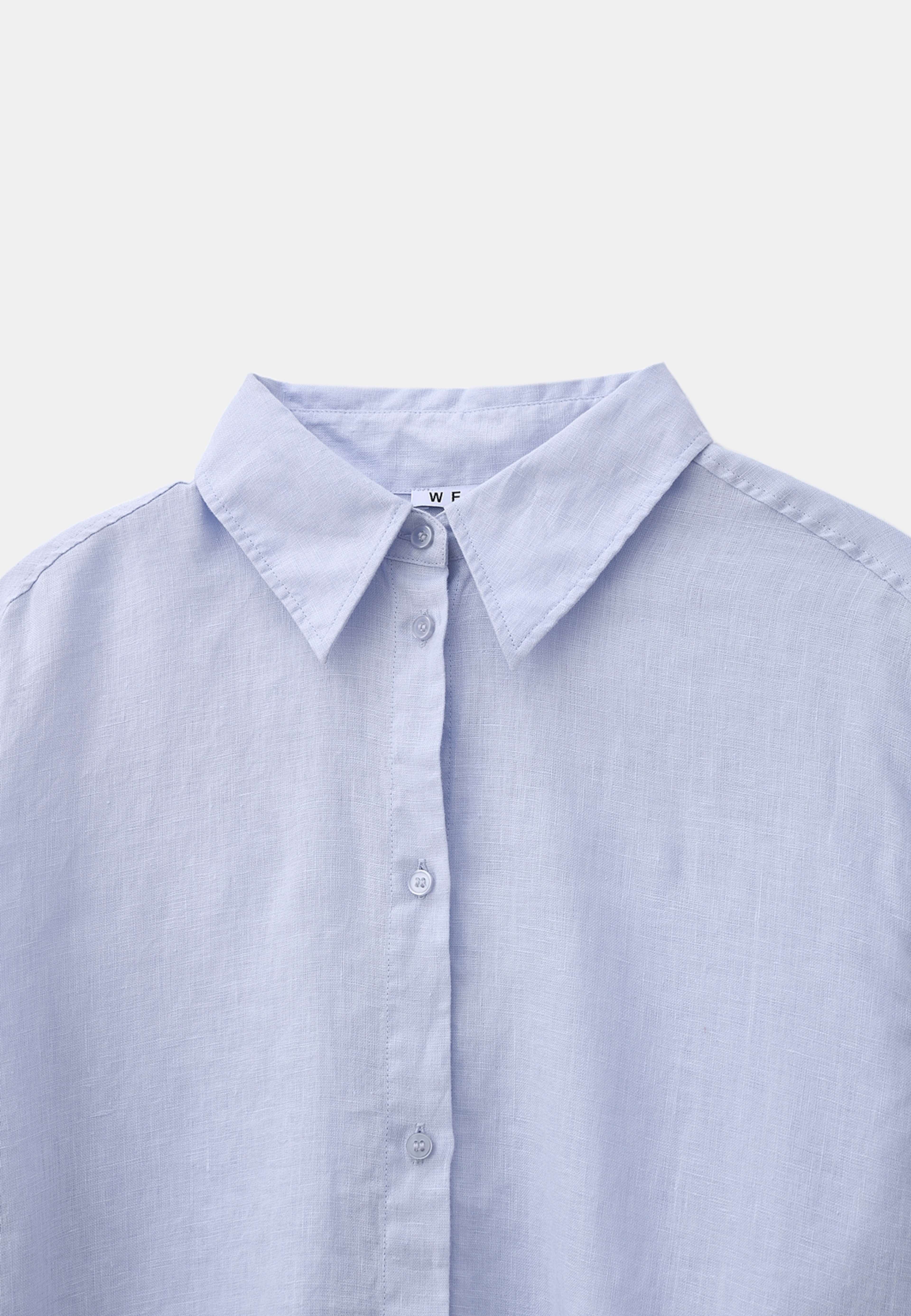 Linneskjorta ANYA, från Wera, i färgen Blue. Klicka för att öppna bilden i stort format