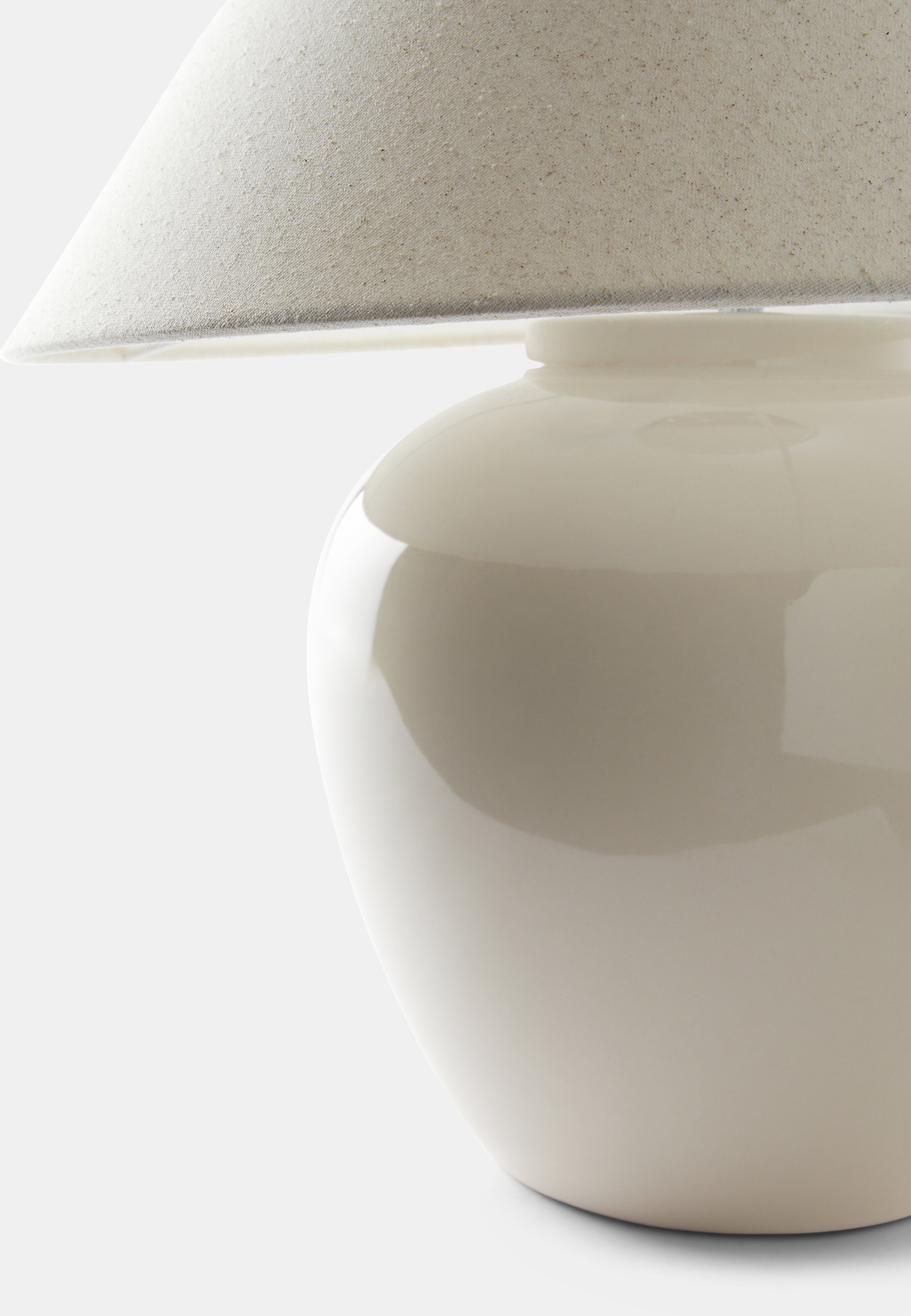 Bordslampa UNNI