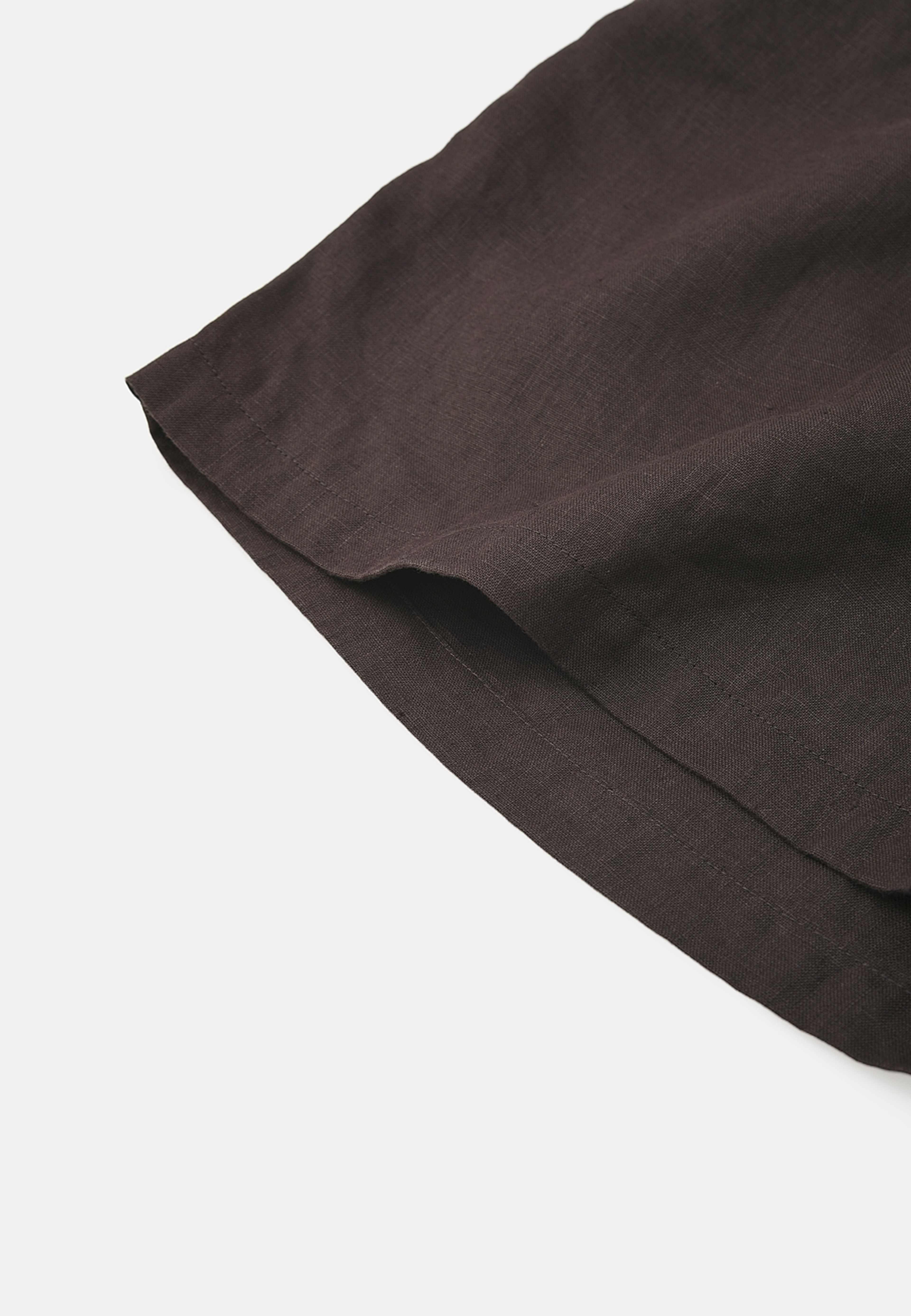 Linneshorts IMOGENE, från Wera, i färgen Brown. Klicka för att öppna bilden i stort format