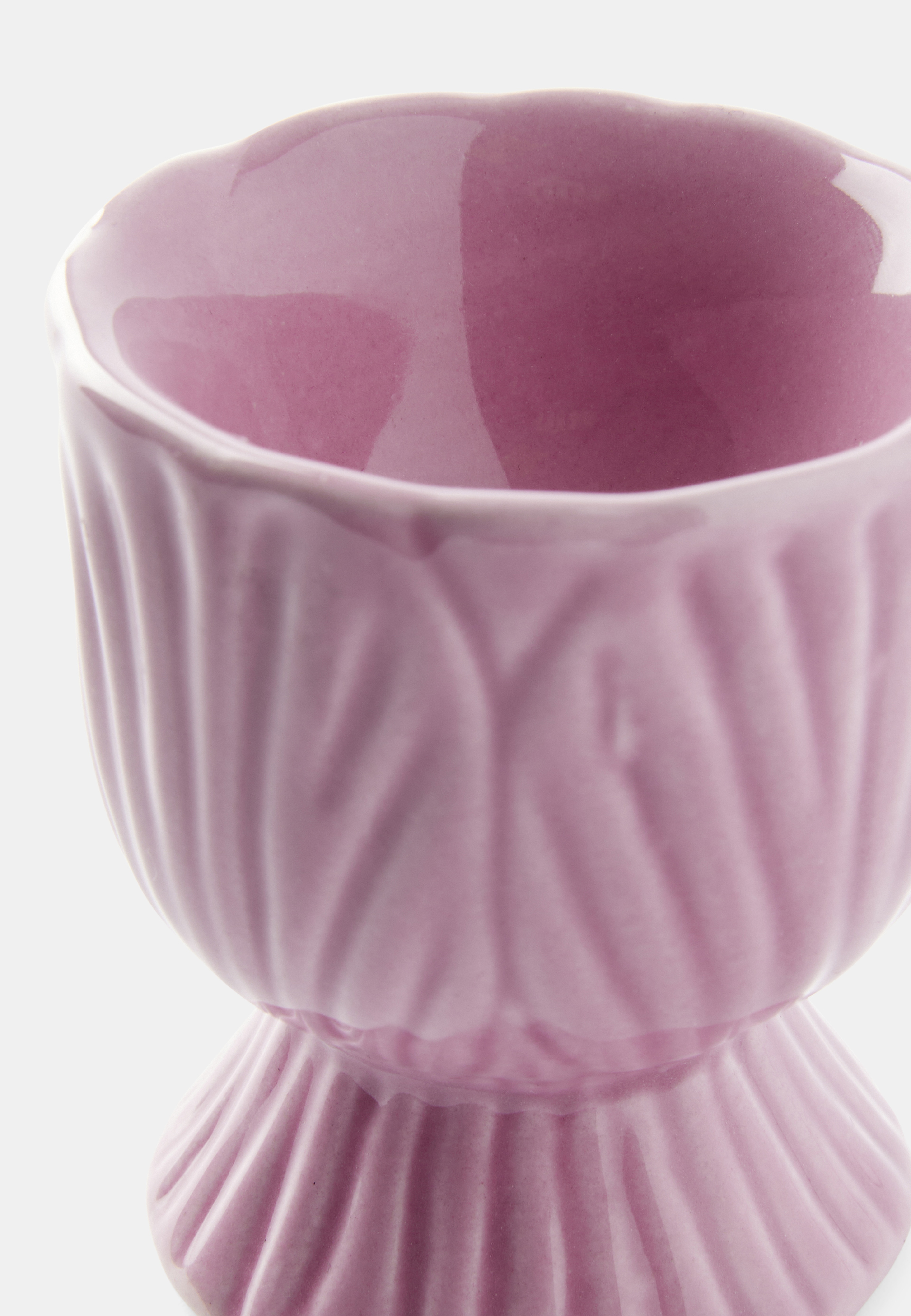 Äggkopp VALLMO, från Åhléns Home, i färgen Pink. Klicka för att öppna bilden i stort format