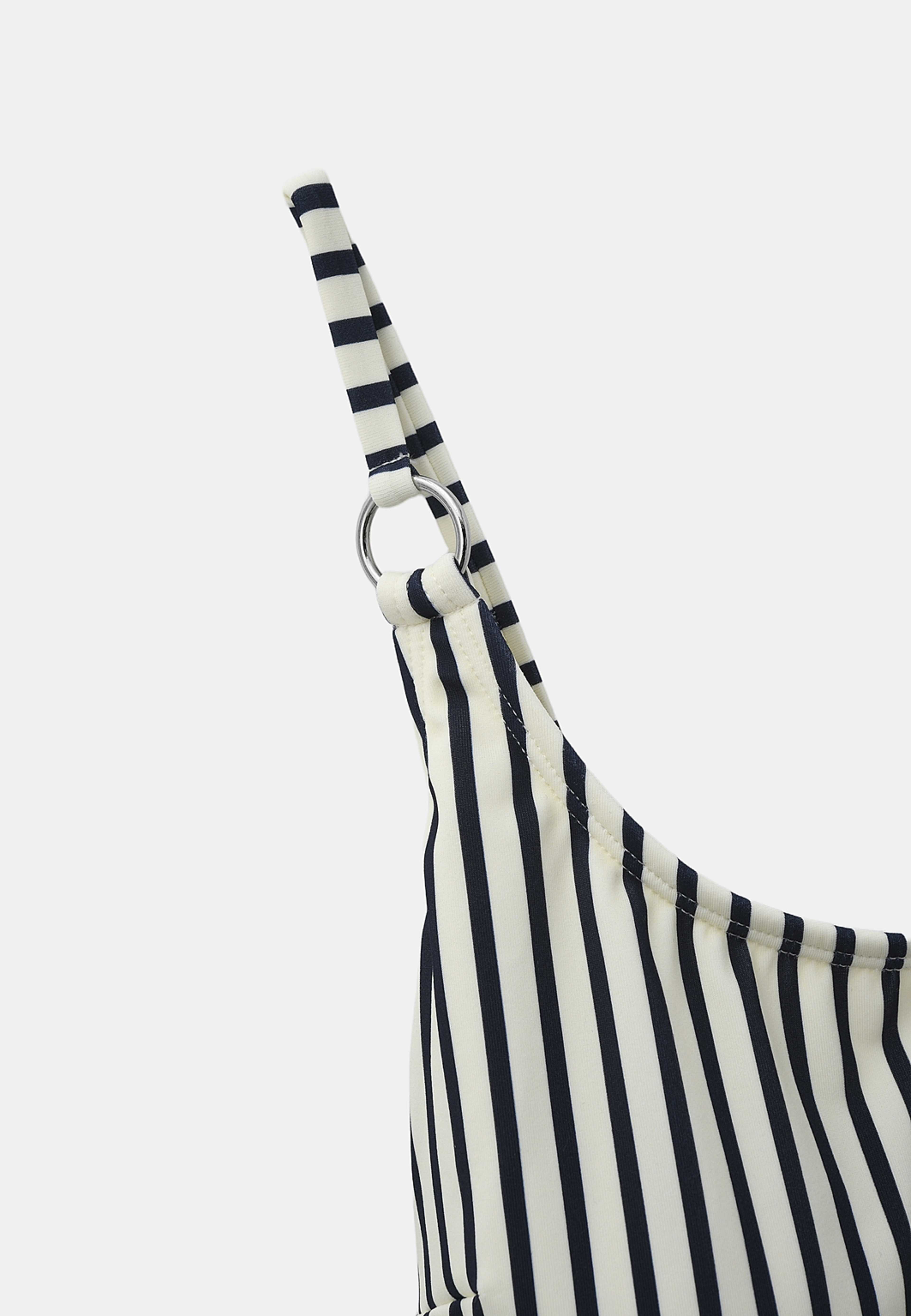 Baddräkt HANNI, från Å WOMAN, i färgen Navy Stripe. Klicka för att öppna bilden i stort format