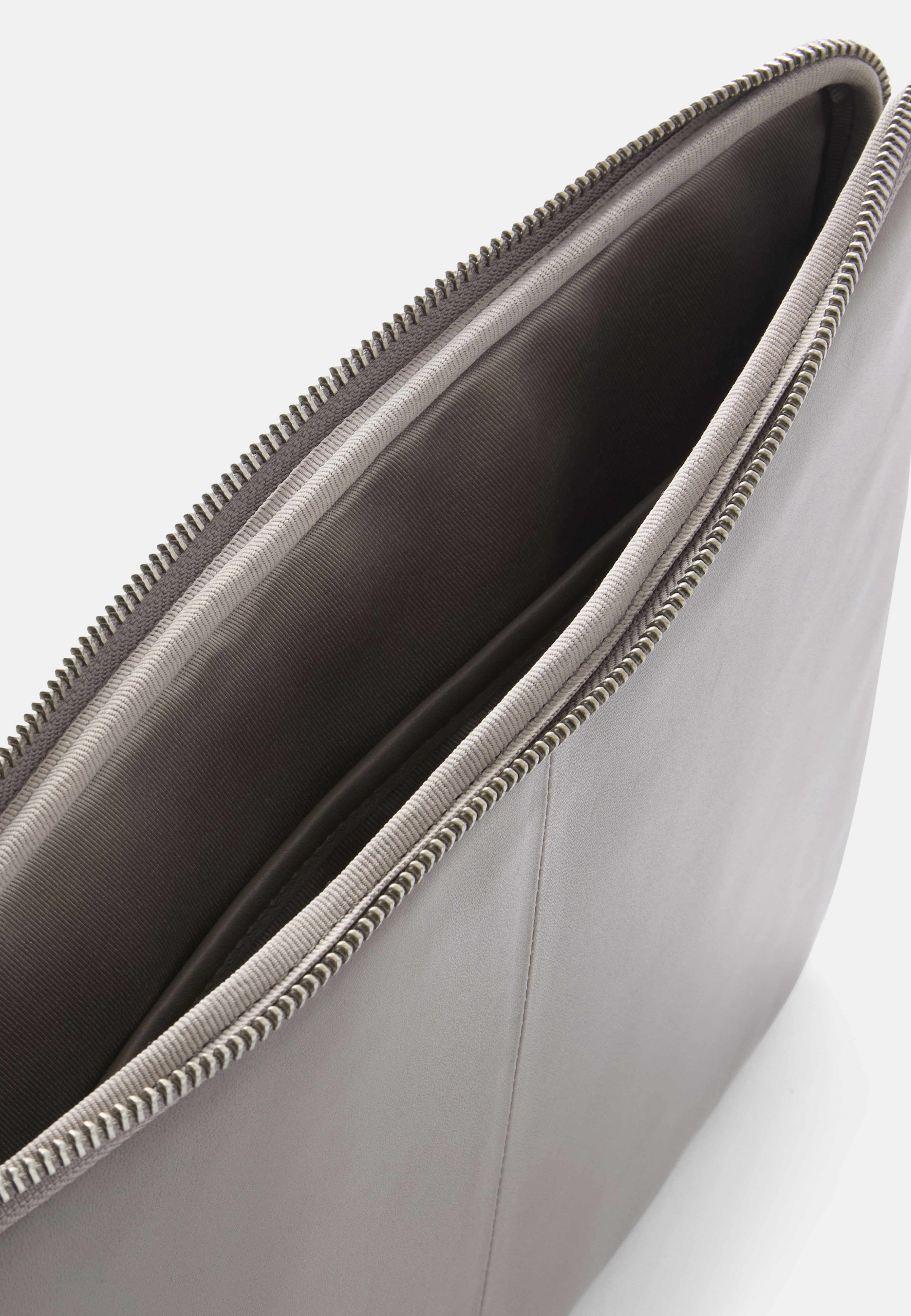Laptopfodral i skinn TESS 13 tum