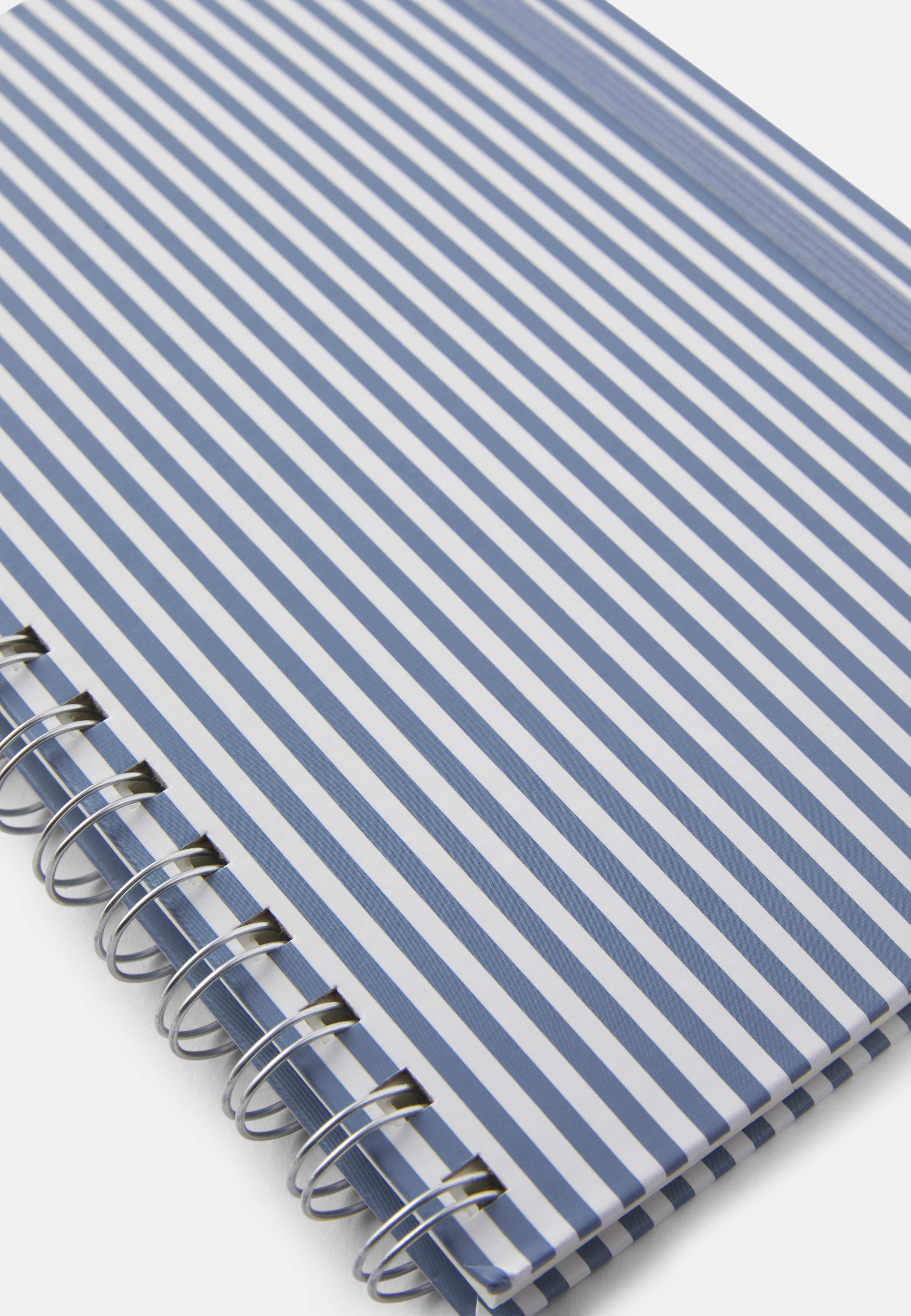 Linjerad anteckningsbok KIT STRIPE A5