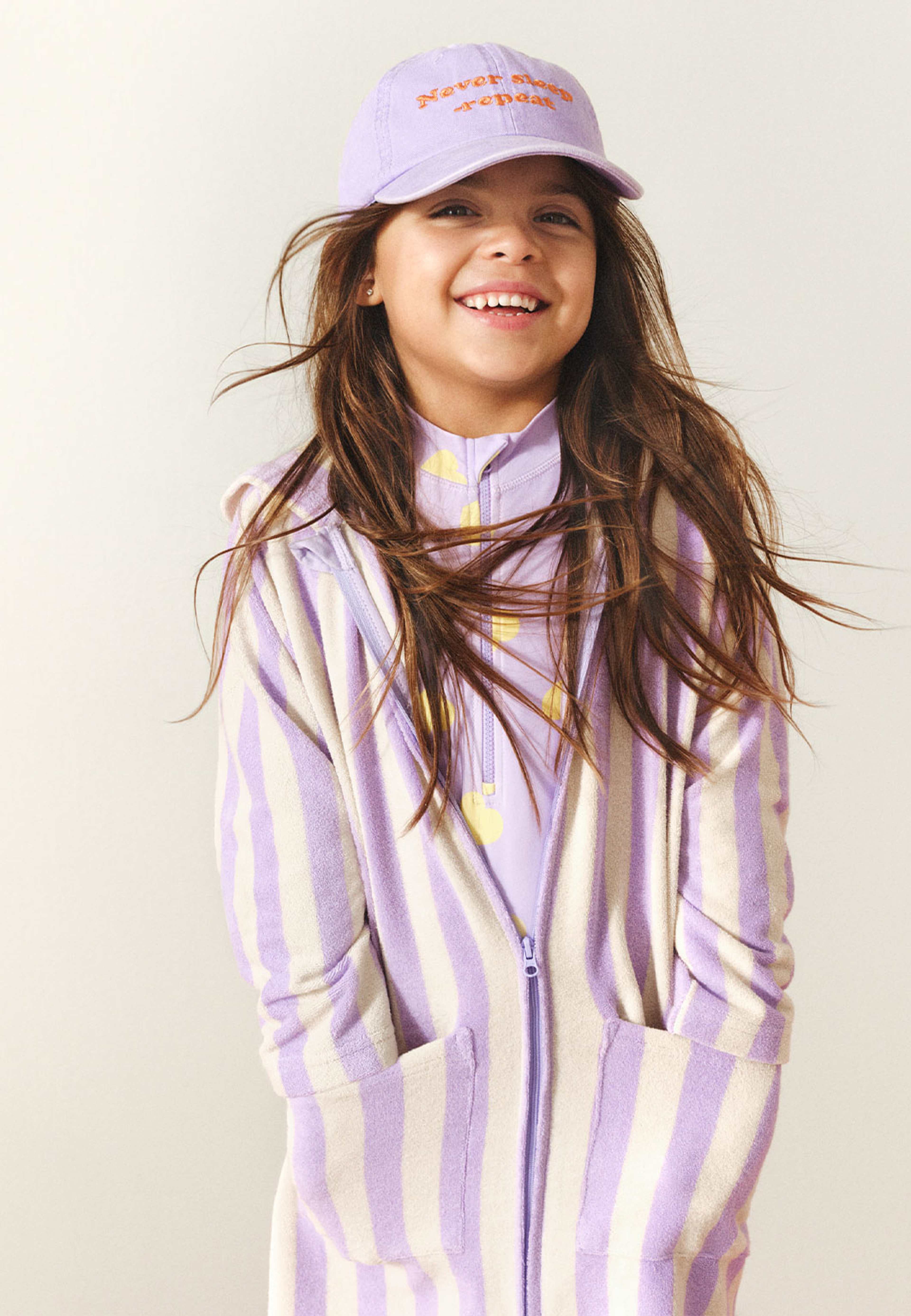 Keps BROOKLYN, från RIKIKI, i färgen Purple 2. Klicka för att öppna bilden i stort format