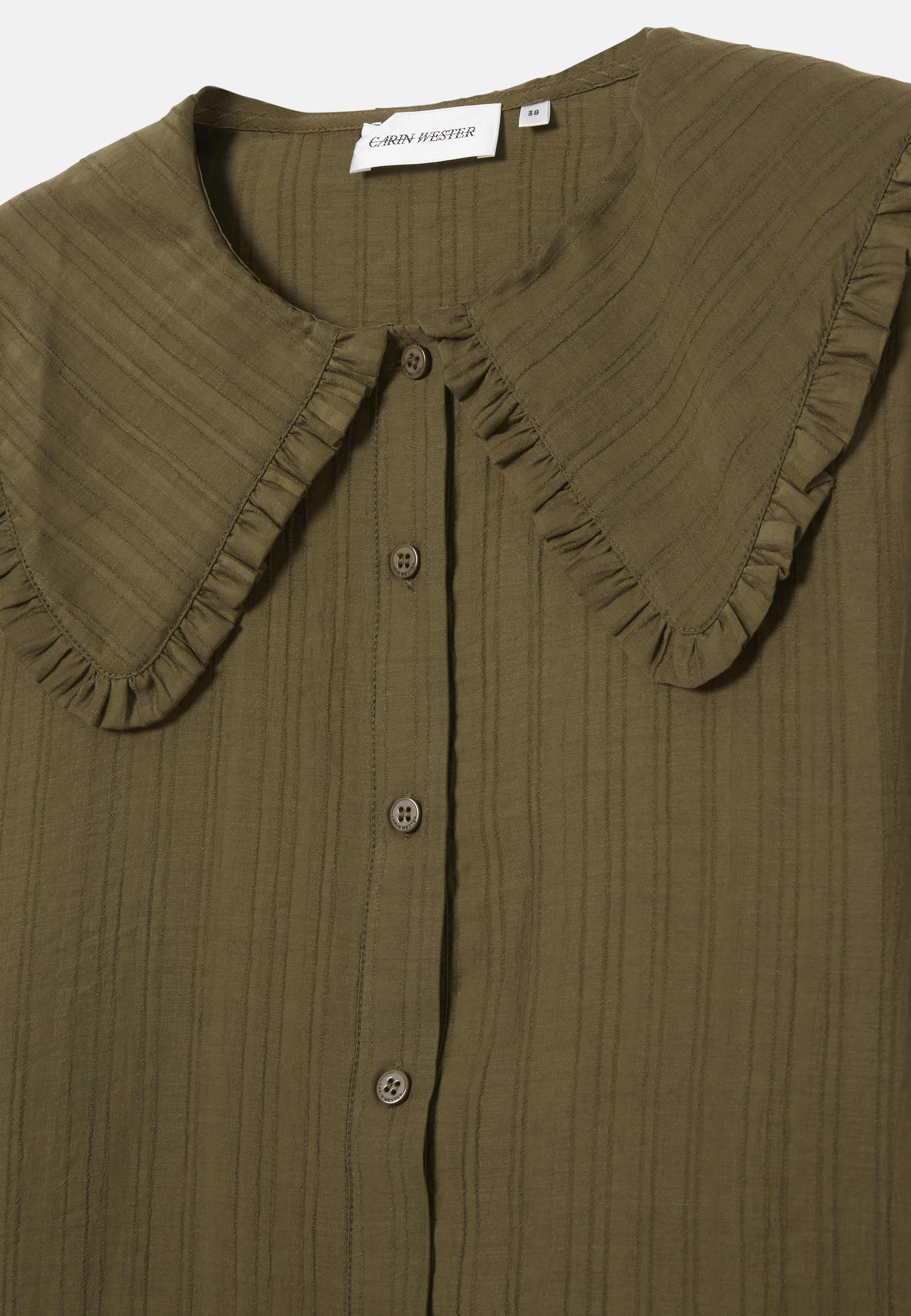 Blus med volangkrage ANELLA