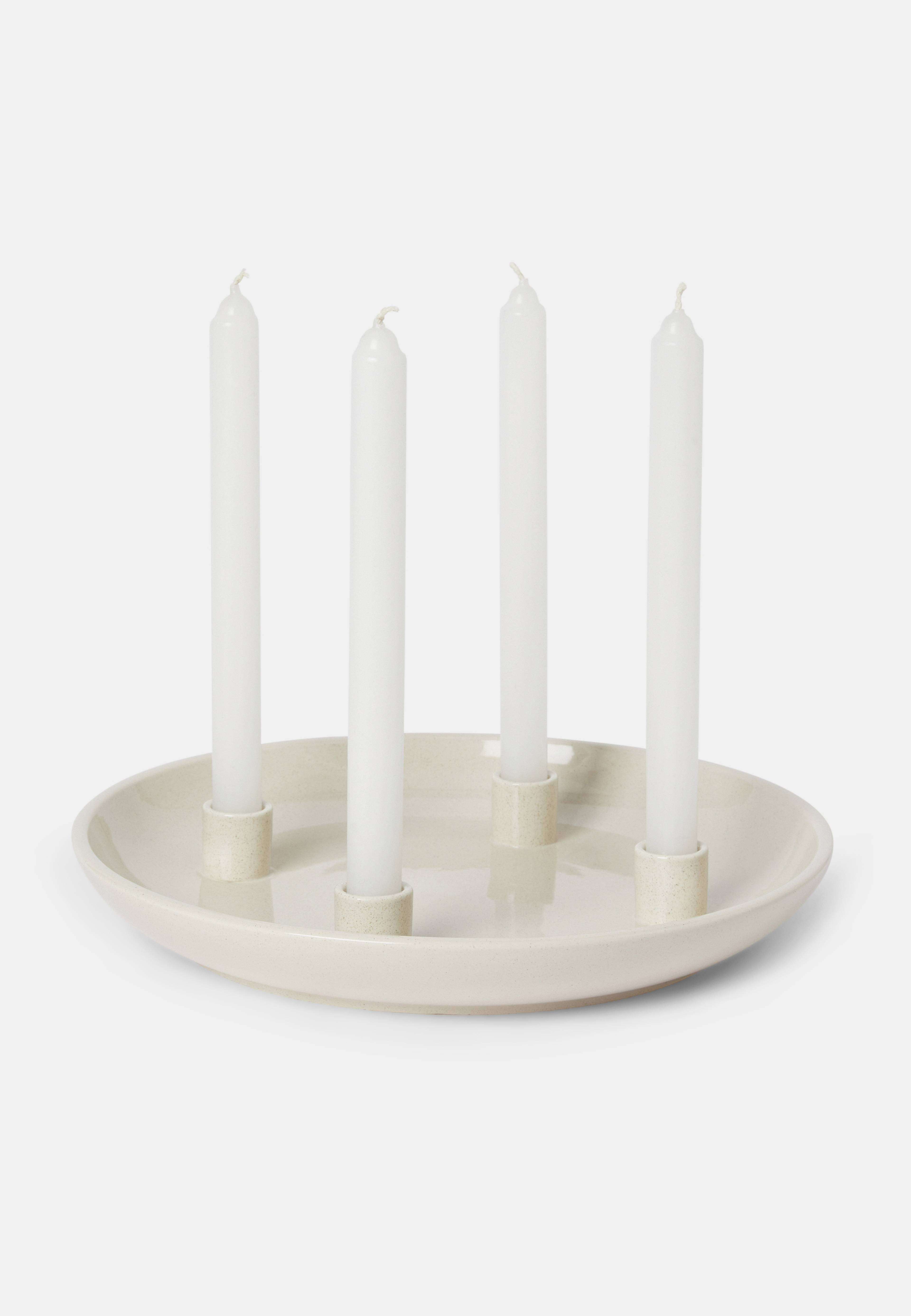 Adventsljusstake FRECKLES, från Åhléns Home, i färgen Offwhite. Klicka för att öppna bilden i stort format