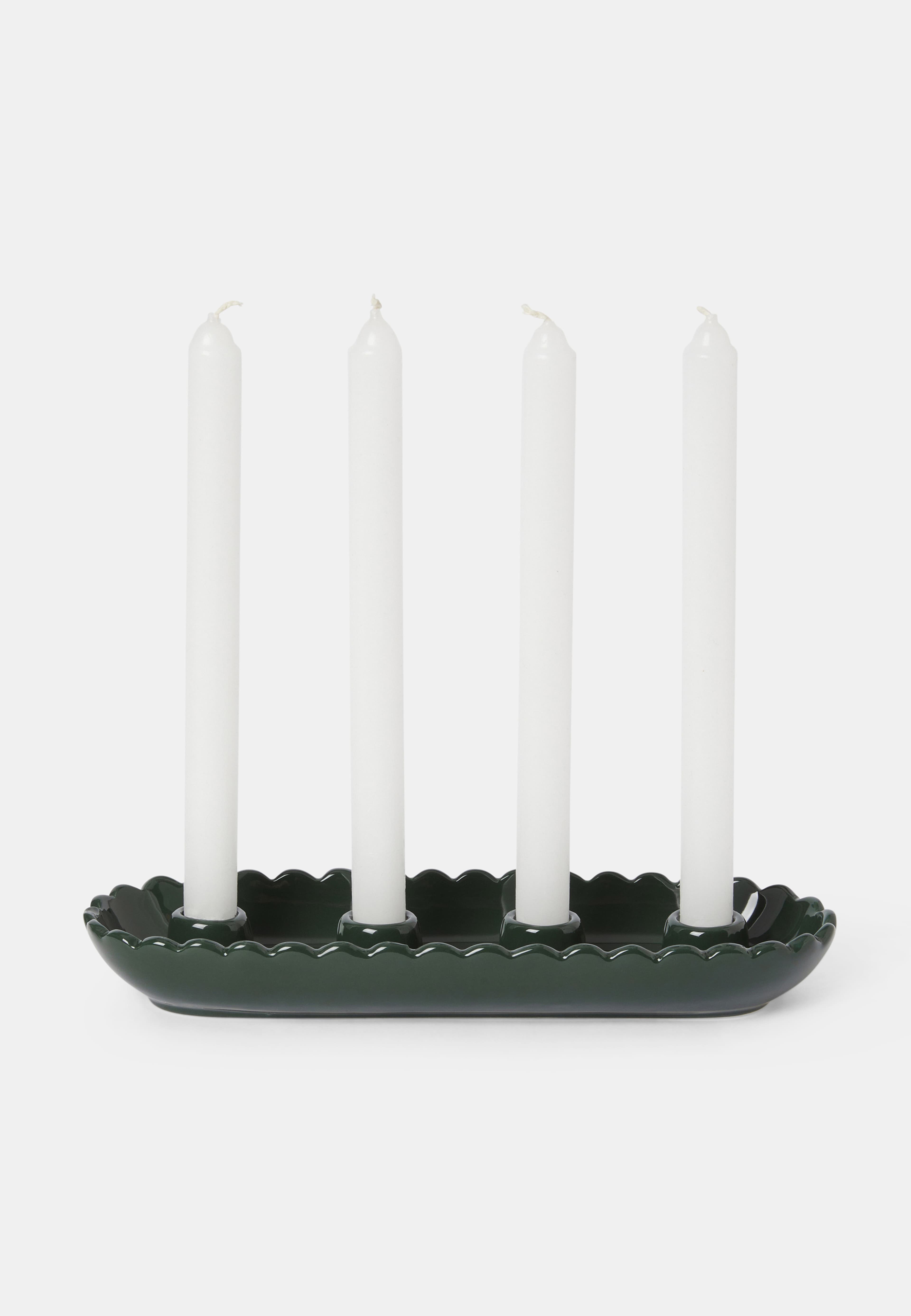 Adventsljusstake SCALLOP, från Åhléns Home, i färgen Green. Klicka för att öppna bilden i stort format