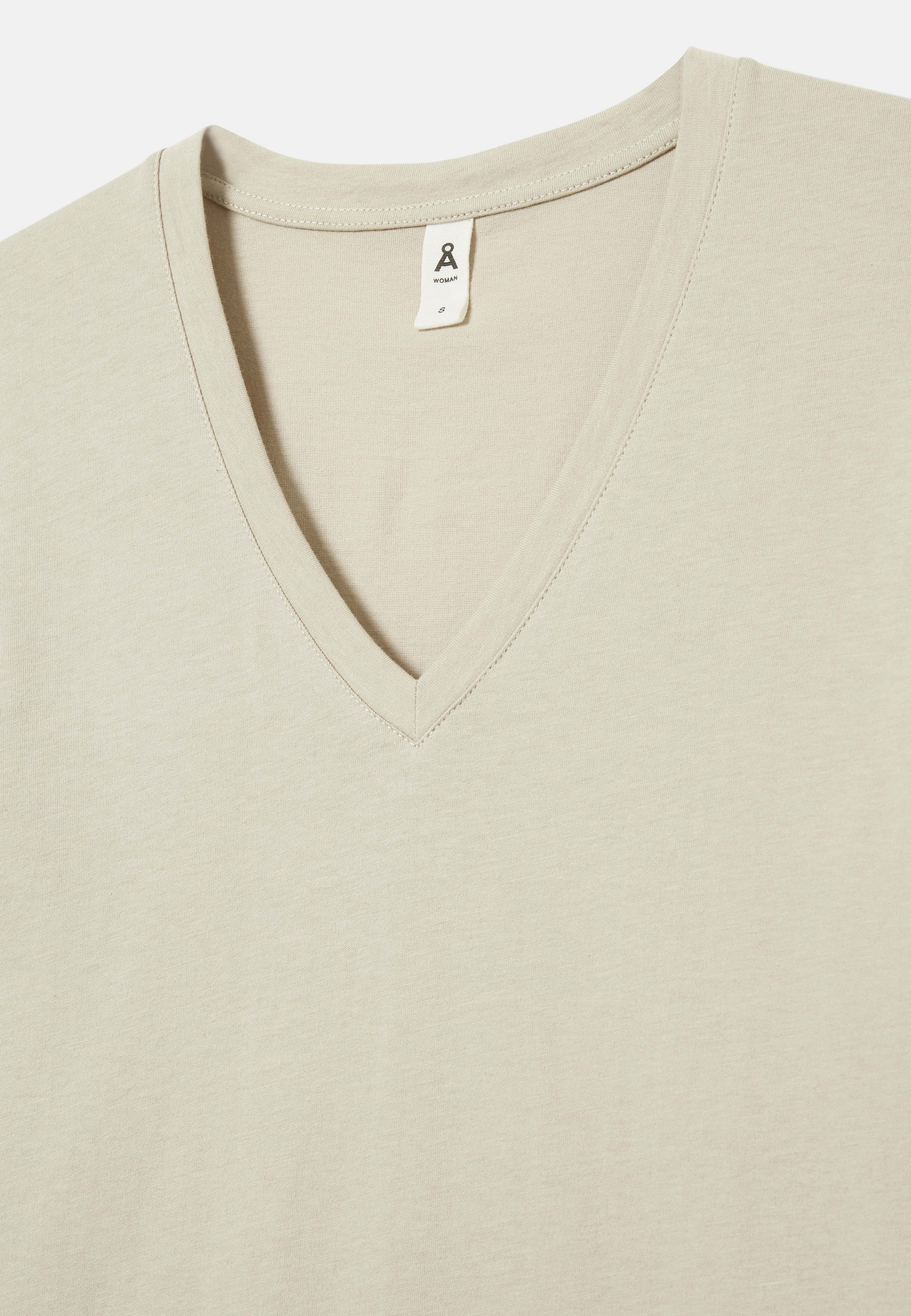 V-ringad t-shirt i ekologisk bomull LENA