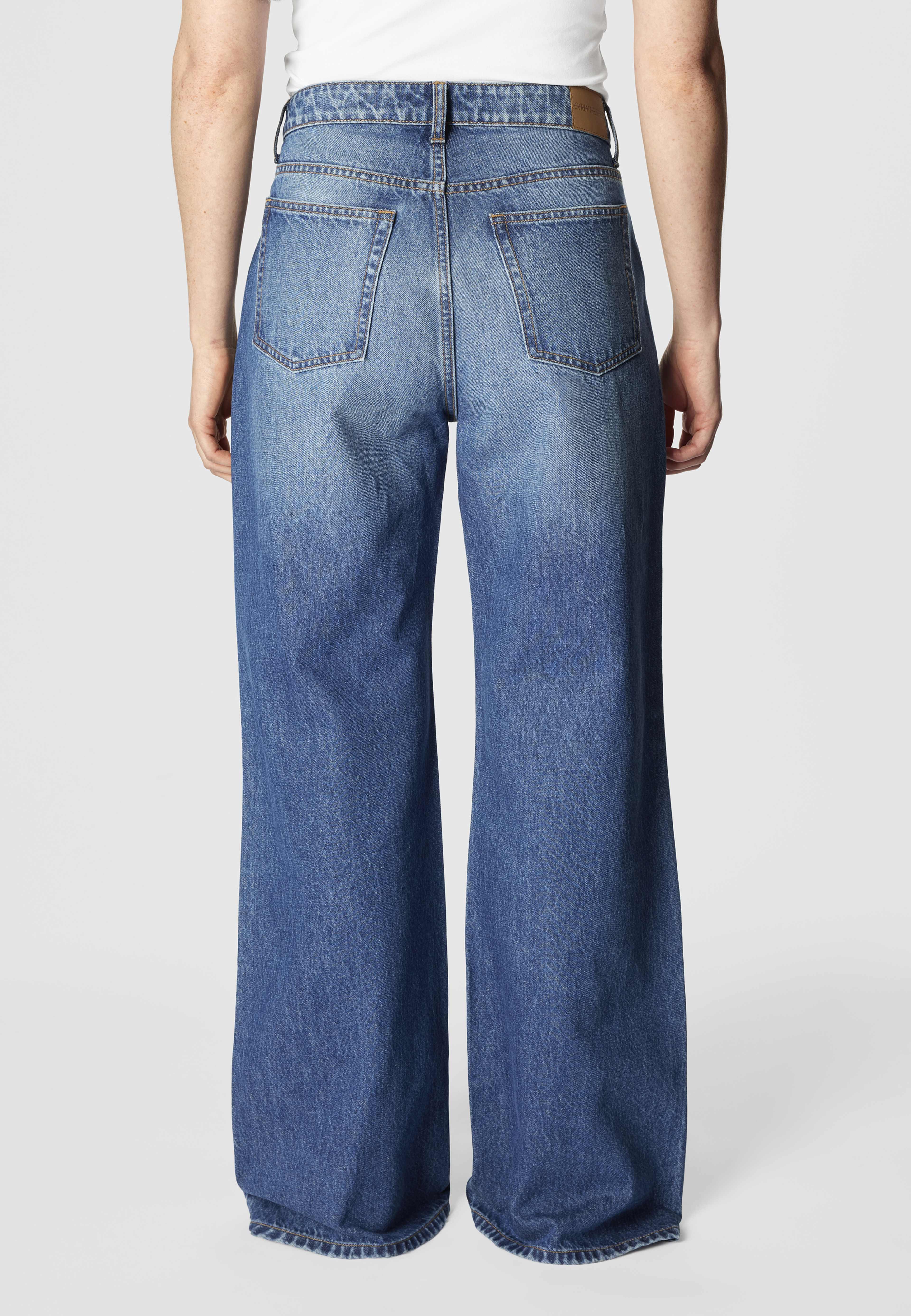 Raka jeans med lös passform CALLIE