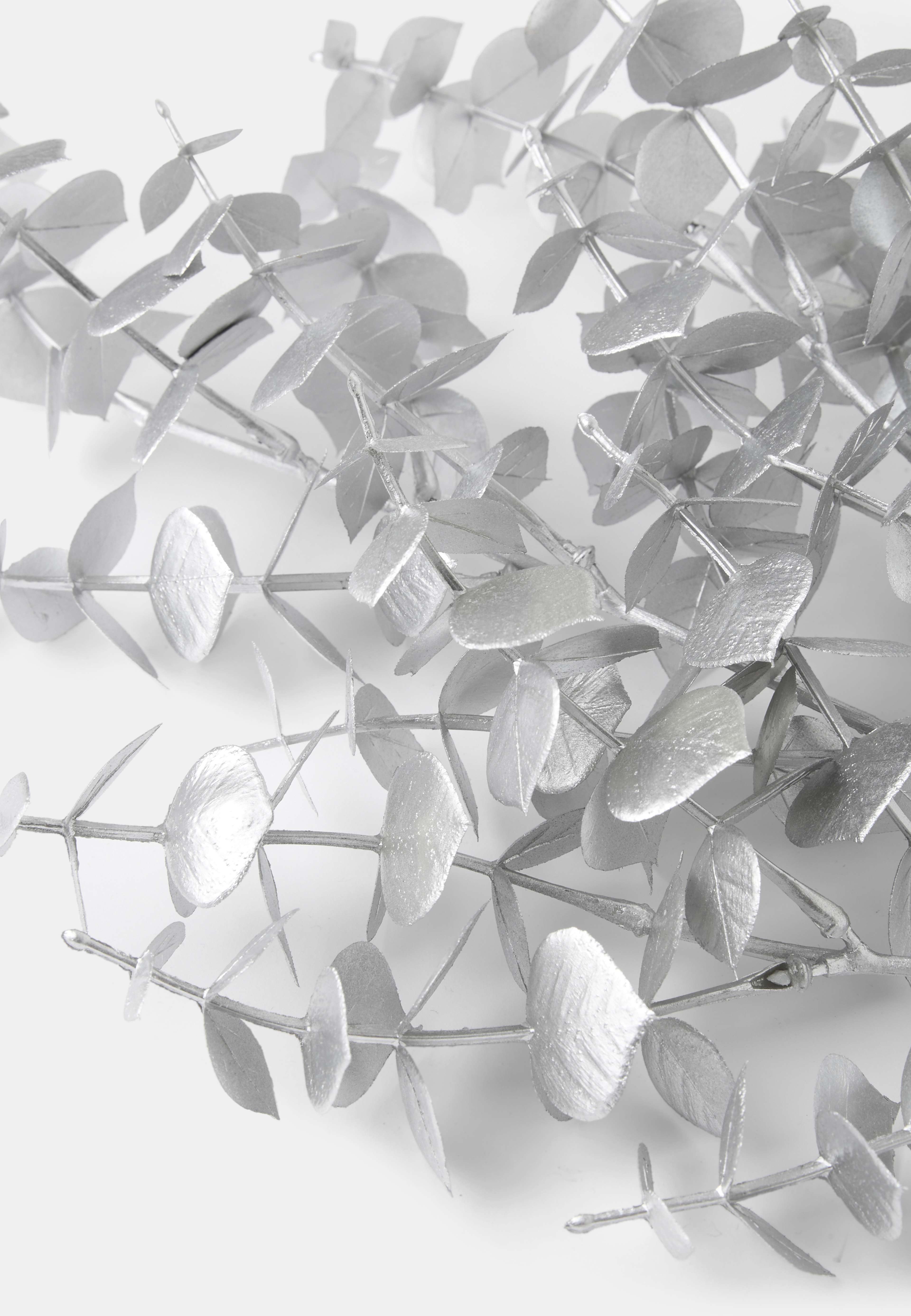 Konstväxt eucalyptus, från Åhléns Home, i färgen Silver. Klicka för att öppna bilden i stort format