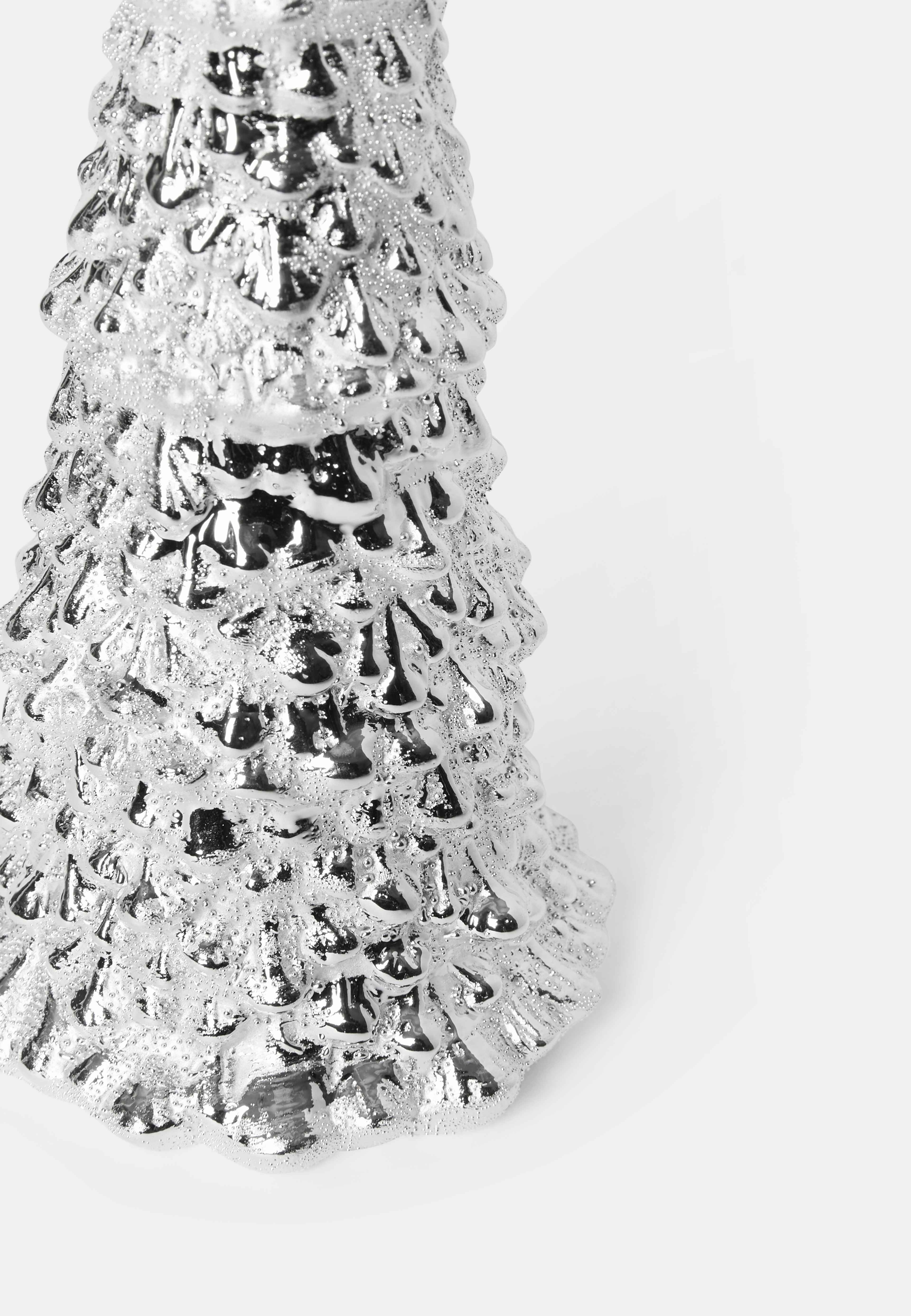 Juldekoration gran SHINE 27 cm, från Åhléns Home, i färgen Silver. Klicka för att öppna bilden i stort format