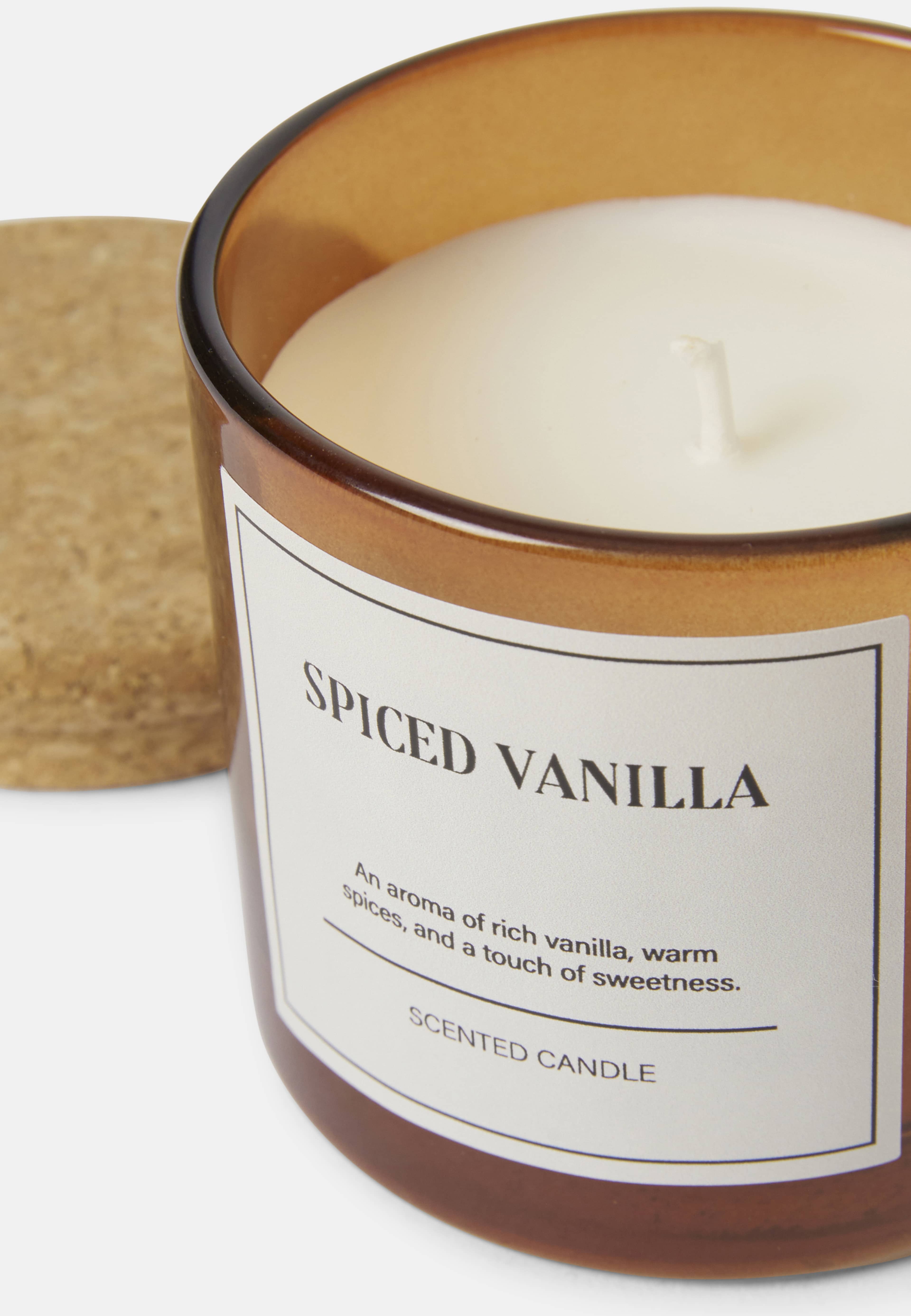 Doftljus med korklock CORA 6 cm, från Åhléns Home, i färgen Amber. Klicka för att öppna bilden i stort format