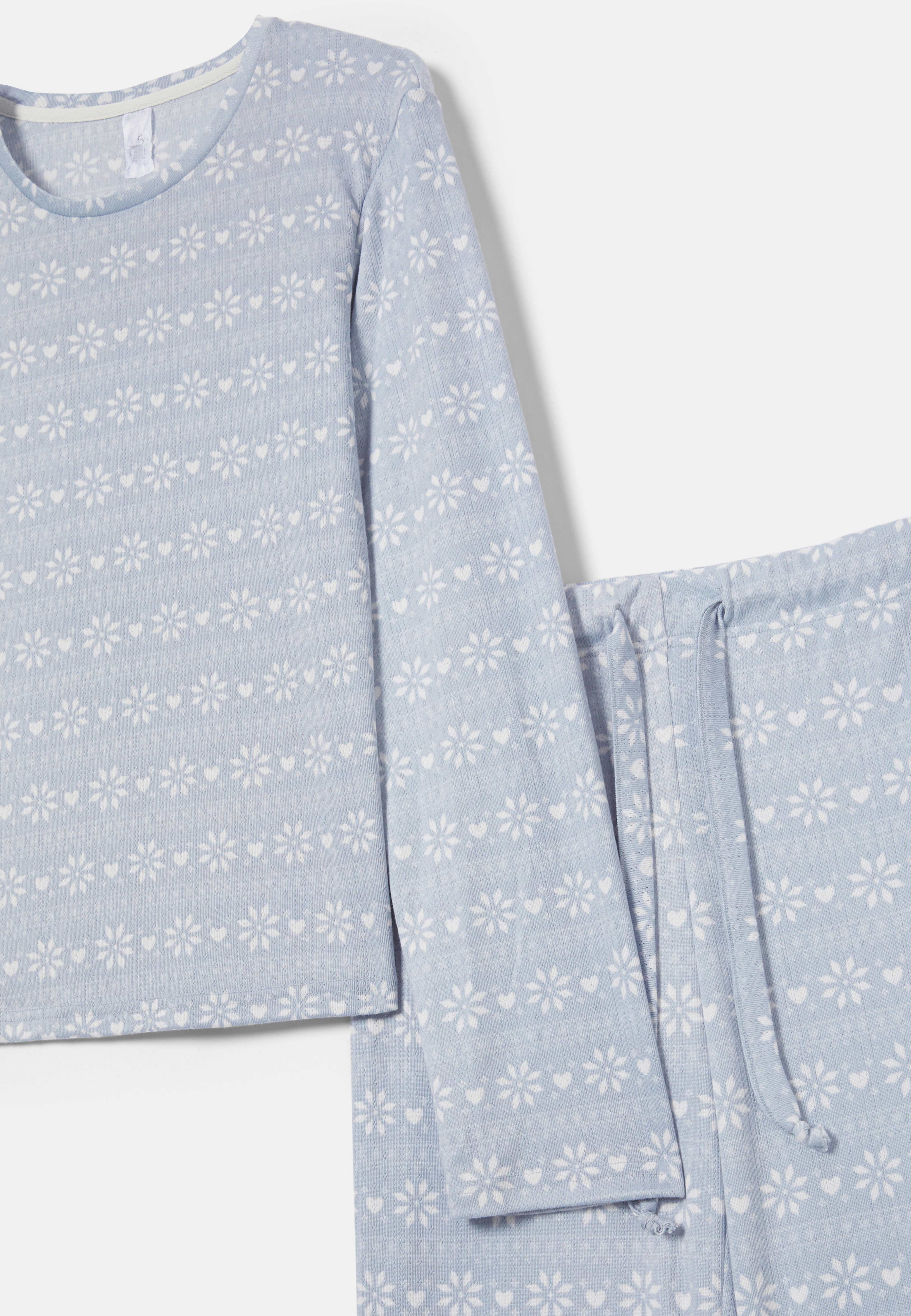 Julpyjamas JOLLY, från Å WOMAN, i färgen Light Blue, White. Klicka för att öppna bilden i stort format