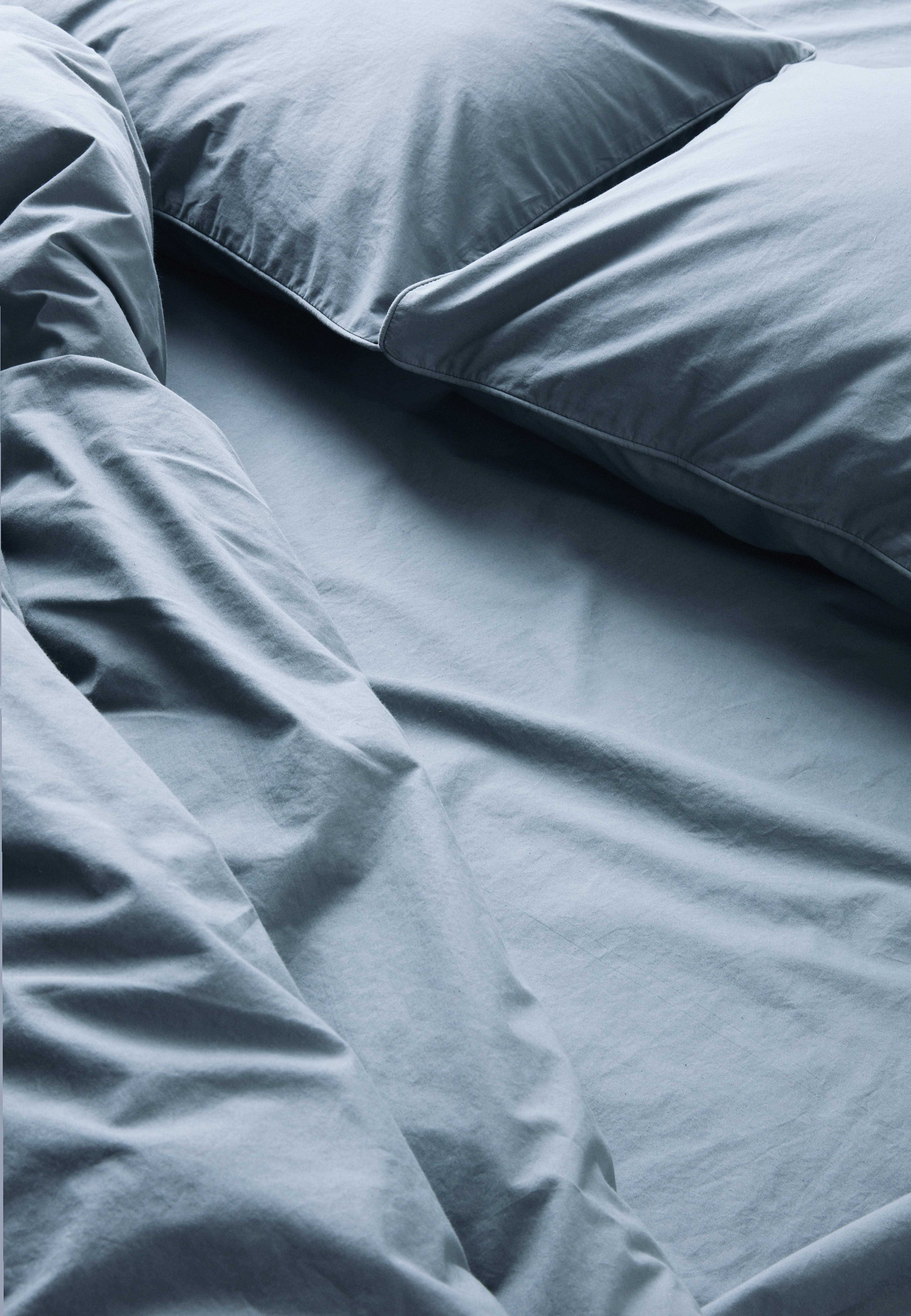 Enfärgat bäddset i percale 150x210 cm