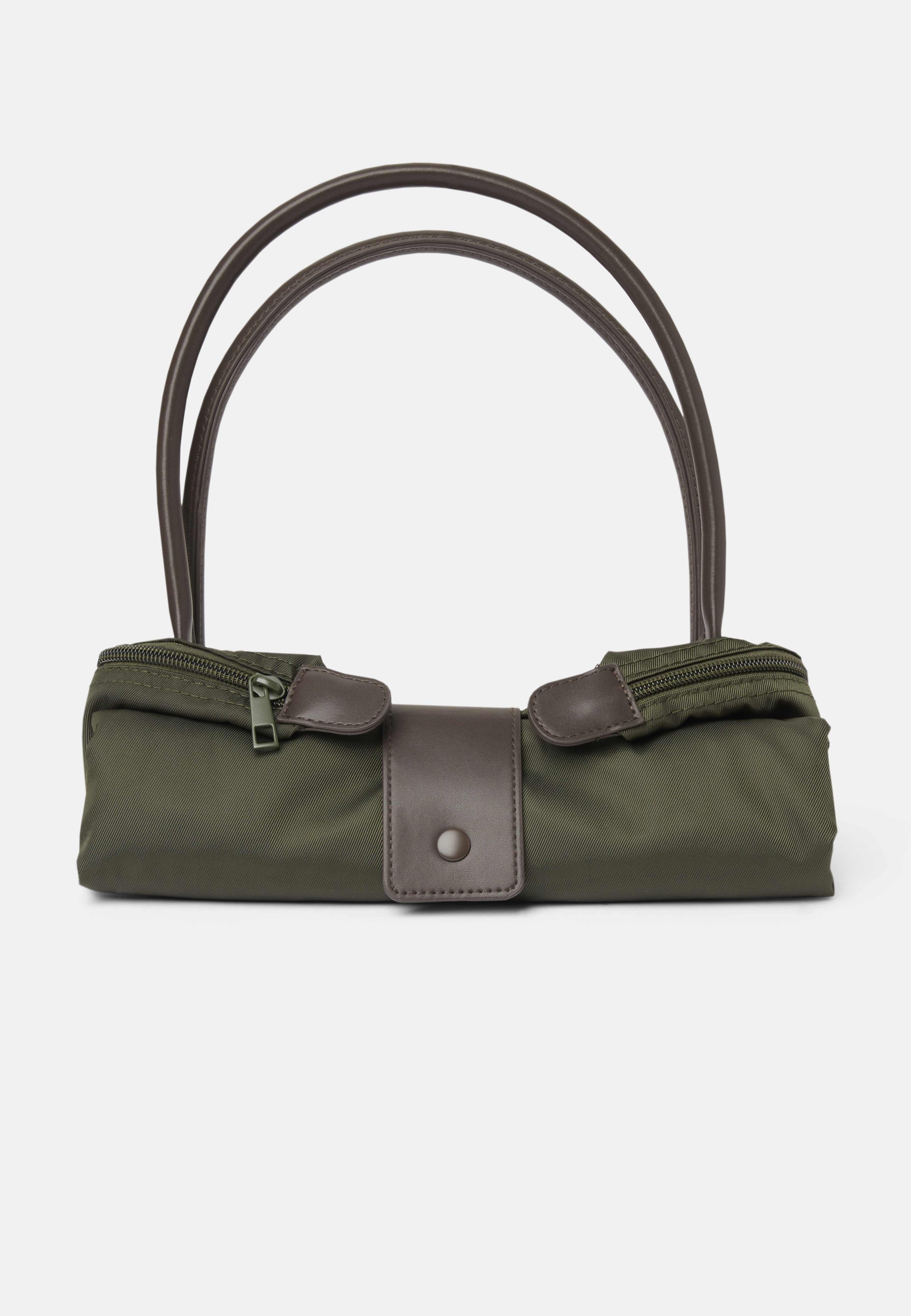 Hopvikbar weekendväska MIMI, från Åhléns, i färgen Dk Khaki.