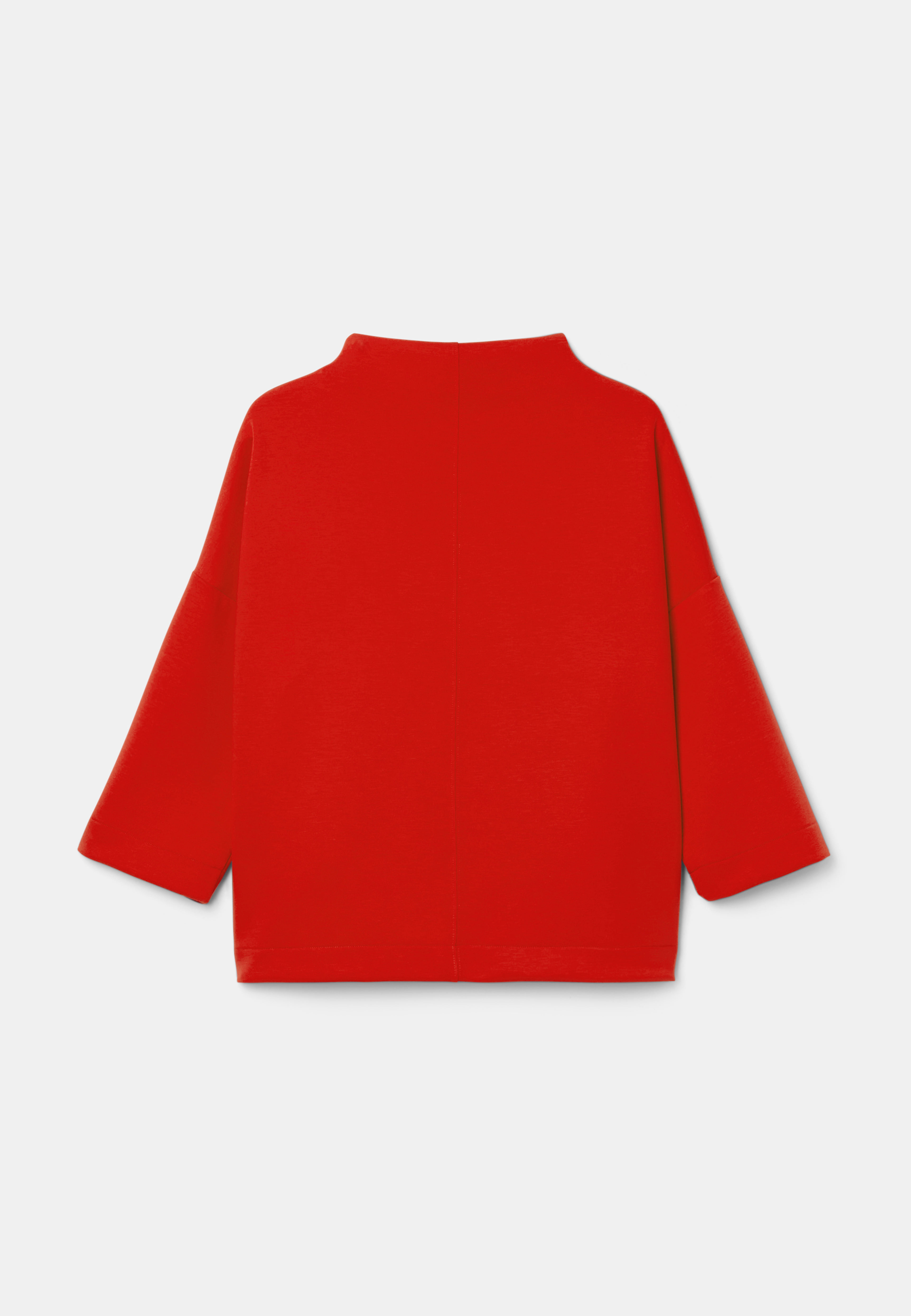 Topp med mock neck CORA, från Carin Wester, i färgen Red. Klicka för att öppna bilden i stort format