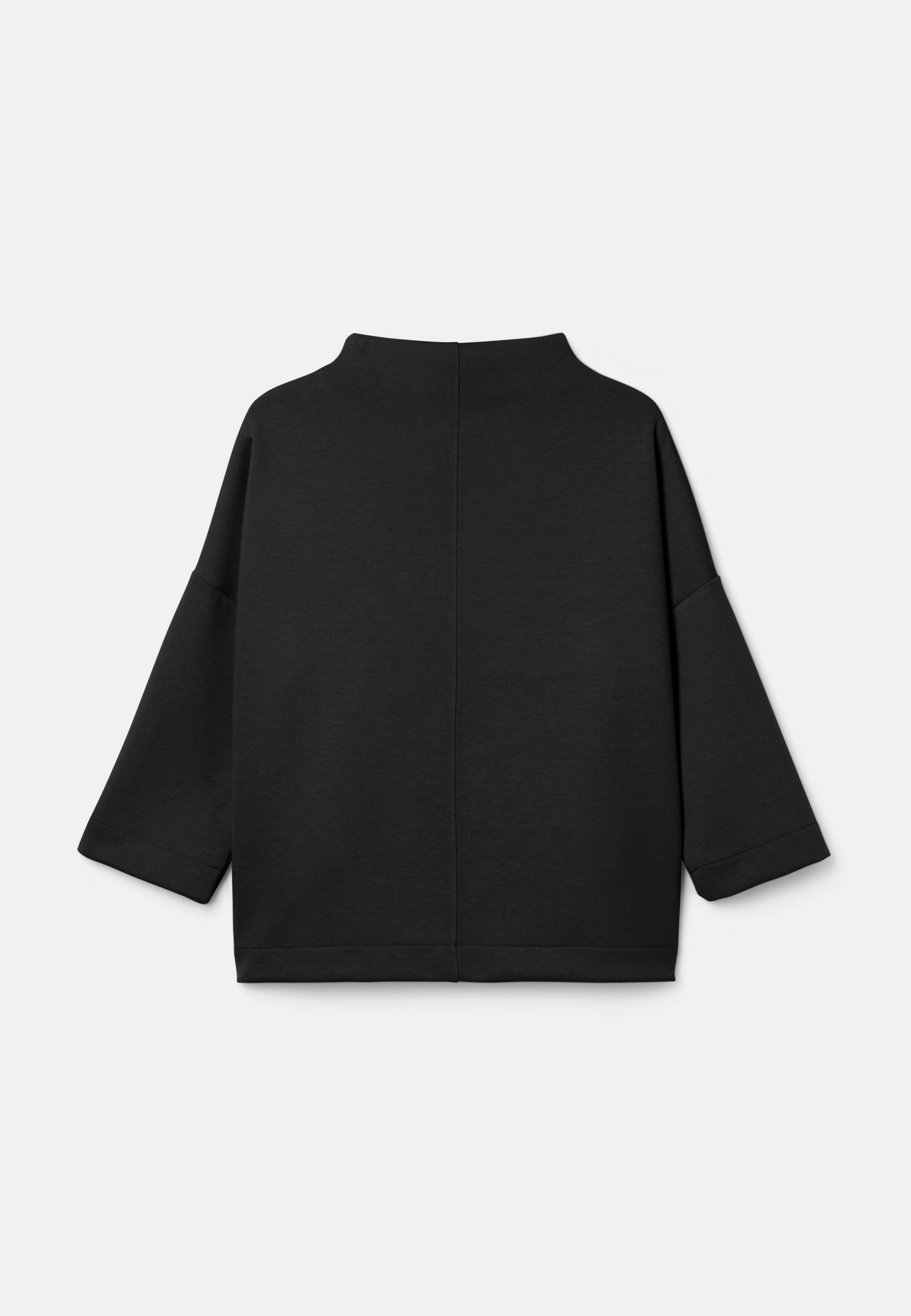 Topp med mock neck CORA, från Carin Wester, i färgen Black. Klicka för att öppna bilden i stort format