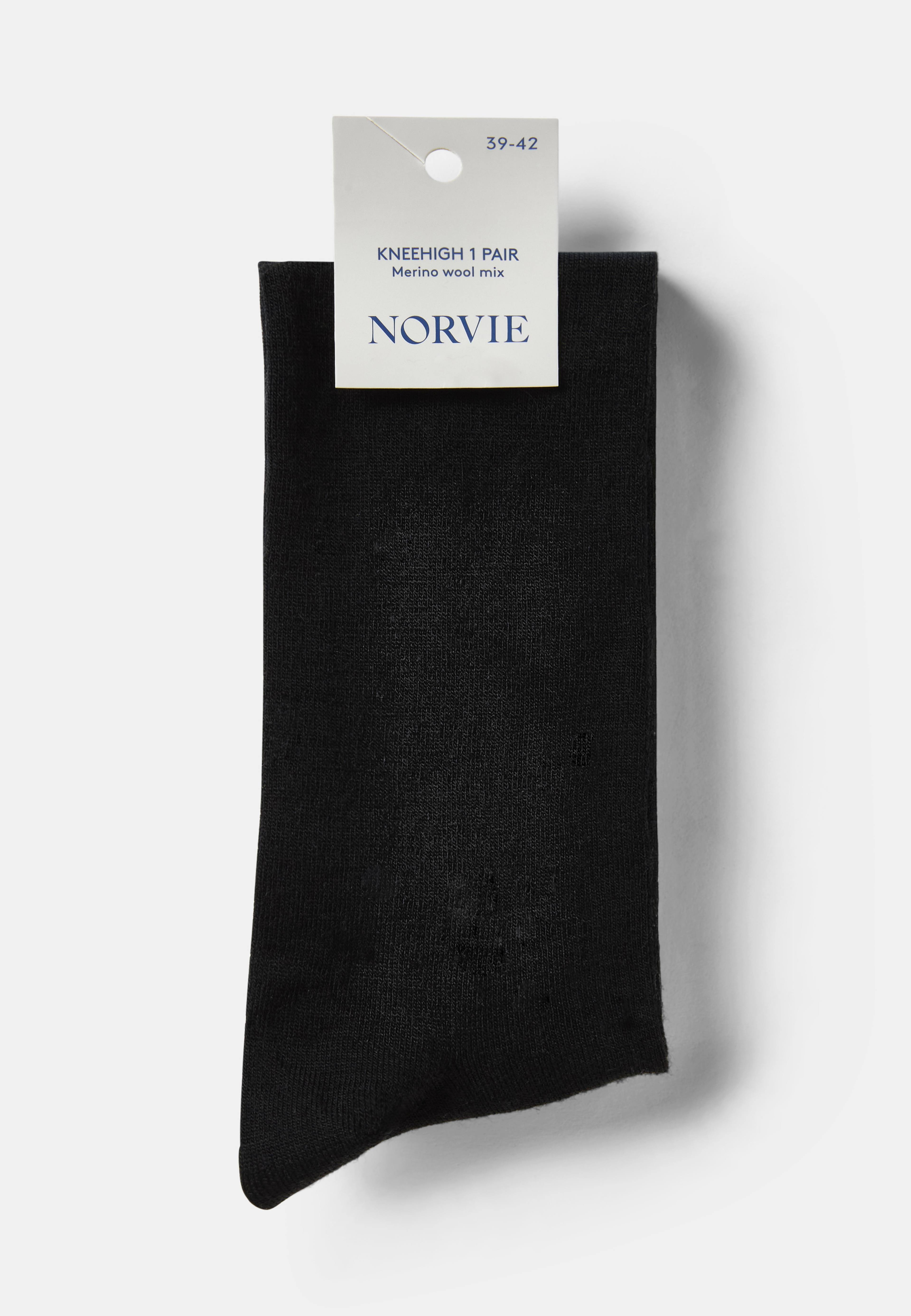 Knästrumpor i ullmix, från NORVIE, i färgen Black. Klicka för att öppna bilden i stort format