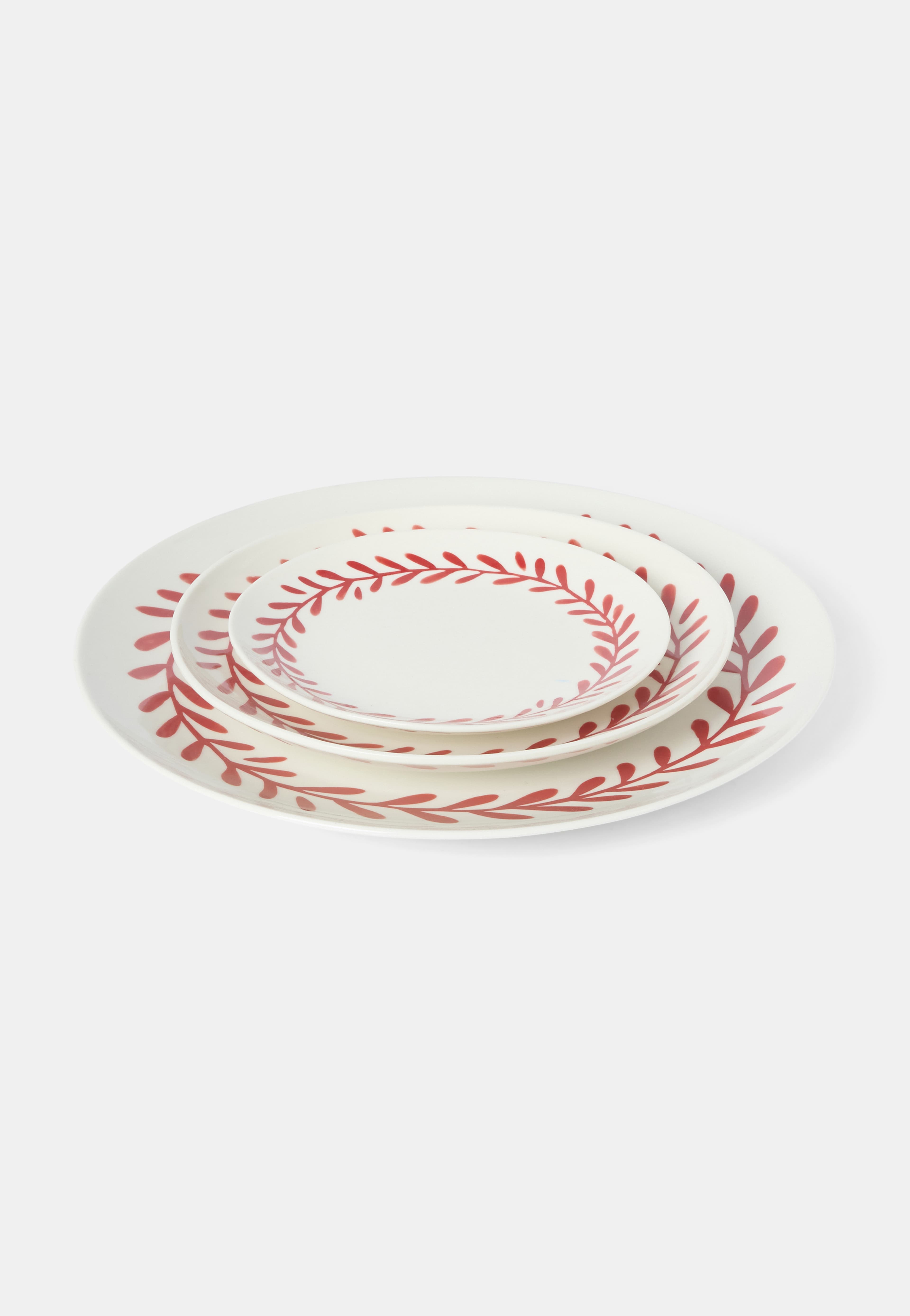 Assiett WREATH 21 cm, från PORTOLINO LIVING, i färgen Red. Klicka för att öppna bilden i stort format