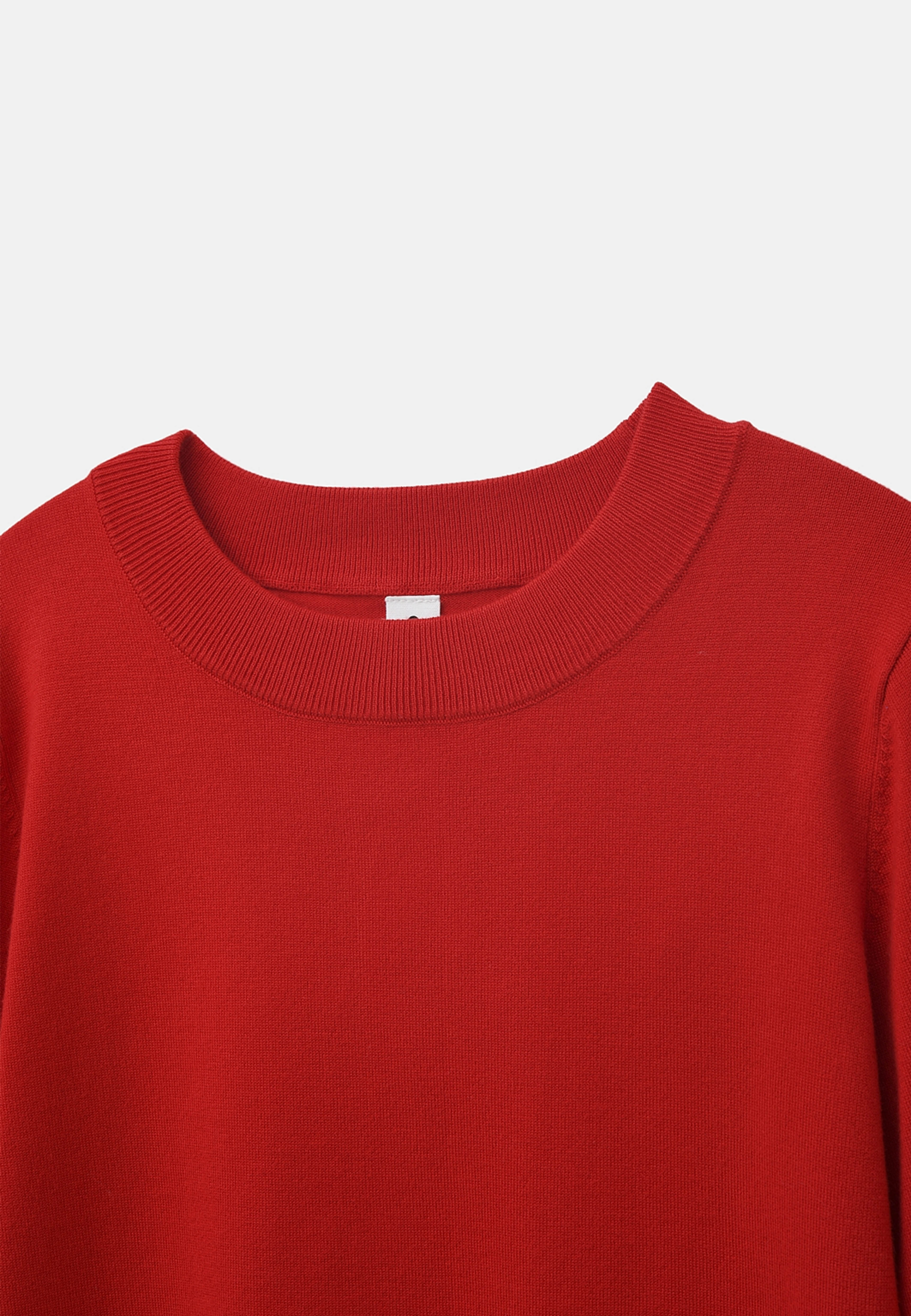 Kortärmad jumper KARIN, från Å WOMAN, i färgen Red. Klicka för att öppna bilden i stort format