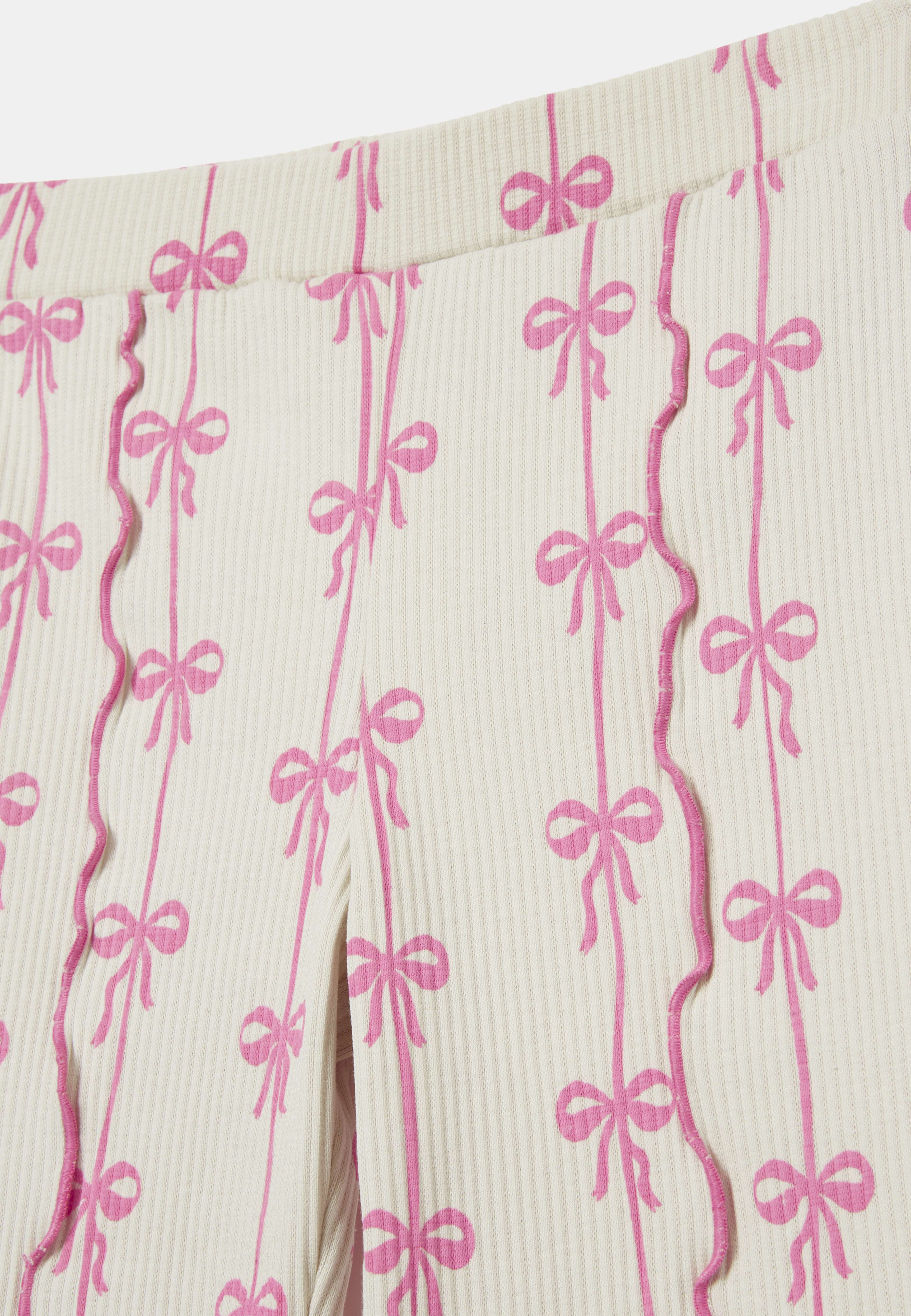 Utsvängda leggings ALBA, från RIKIKI, i färgen Pink Bow. Klicka för att öppna bilden i stort format