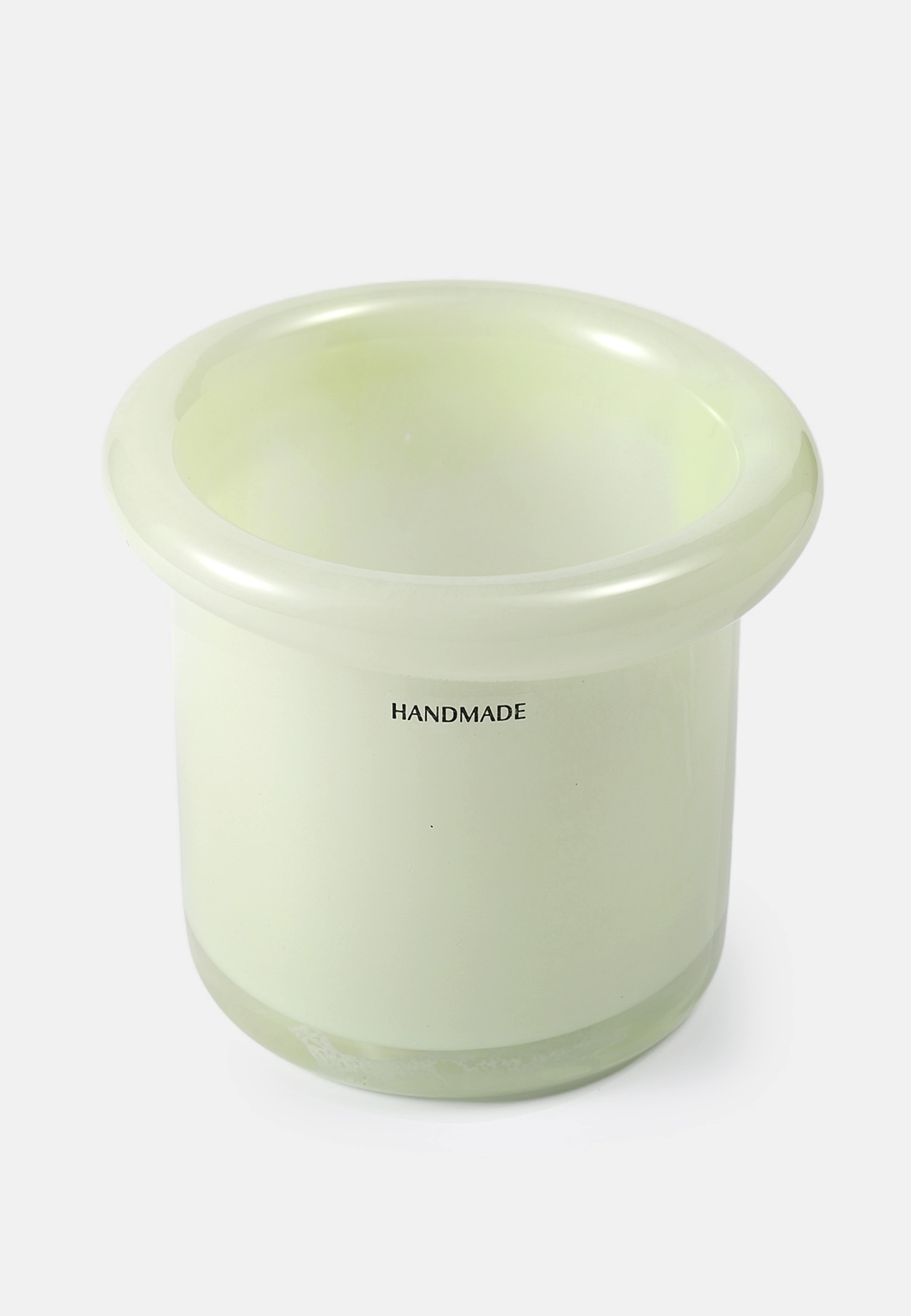 Ljuslykta NOVA 9 cm, från Åhléns Home, i färgen Lt Green. Klicka för att öppna bilden i stort format