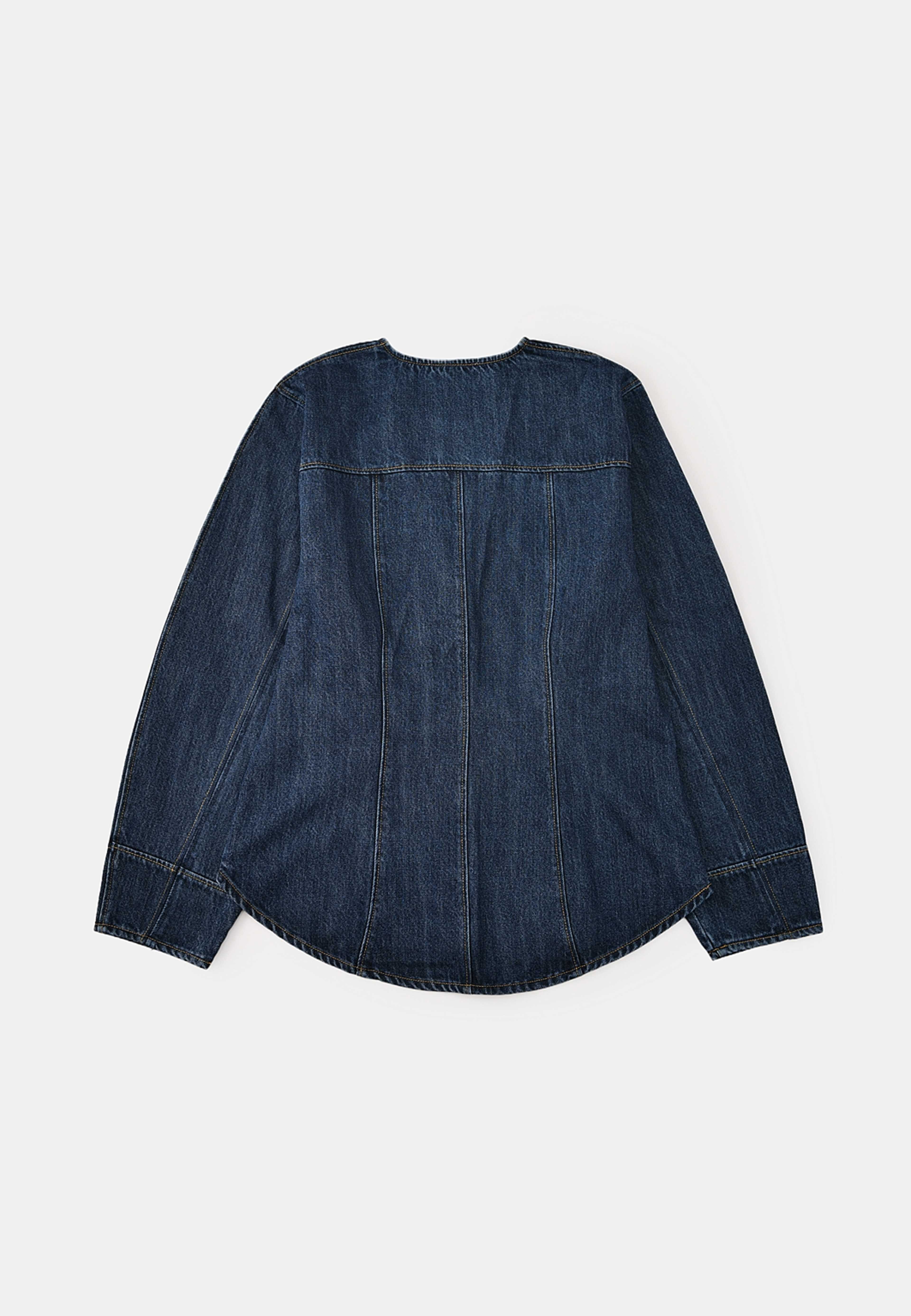 Kraglös jeansskjorta LIVORNO, från Carin Wester, i färgen Mid Blue. Klicka för att öppna bilden i stort format