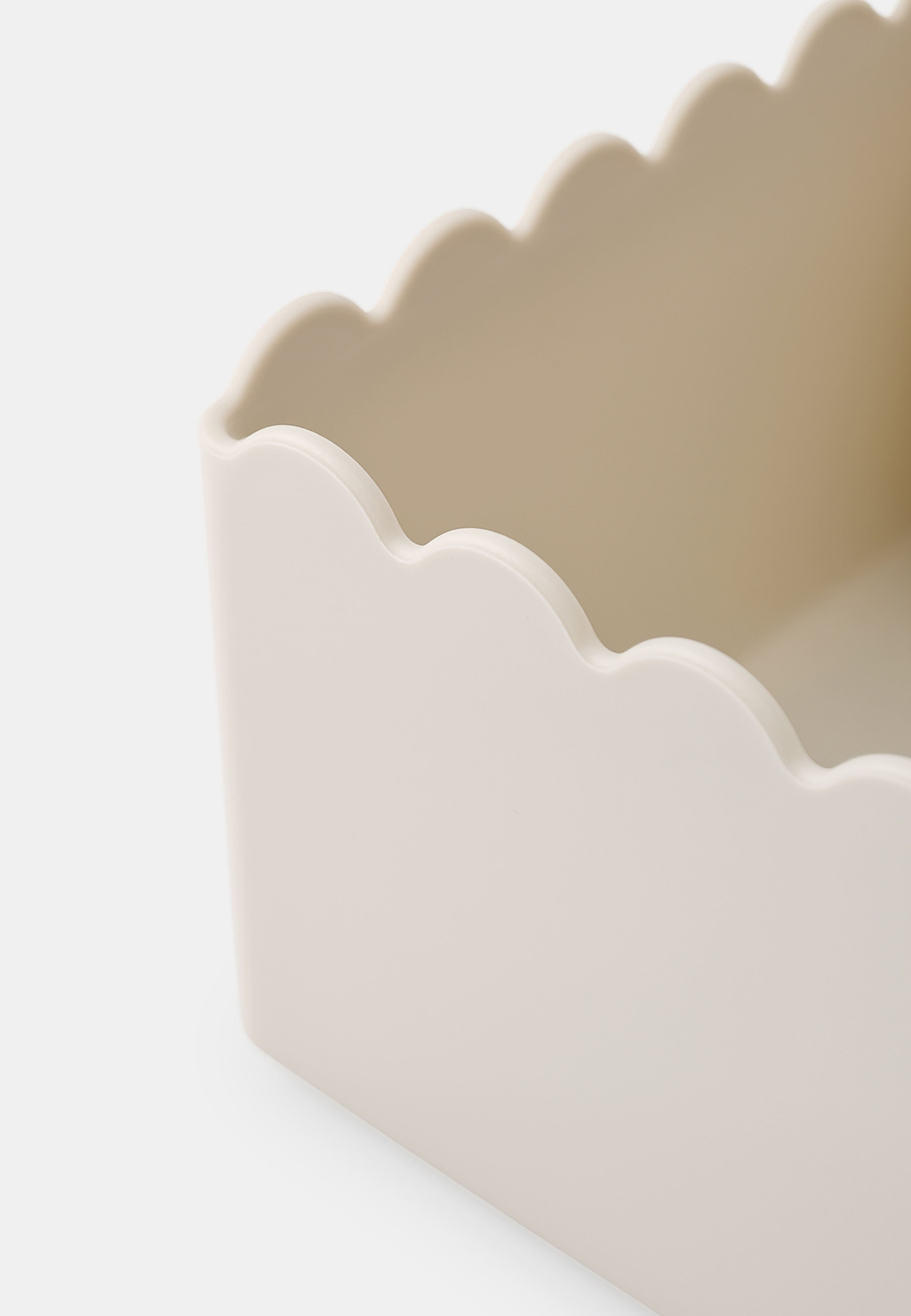 Förvaringslåda LO 14x10,5 cm, från Åhléns Home, i färgen Beige. Klicka för att öppna bilden i stort format