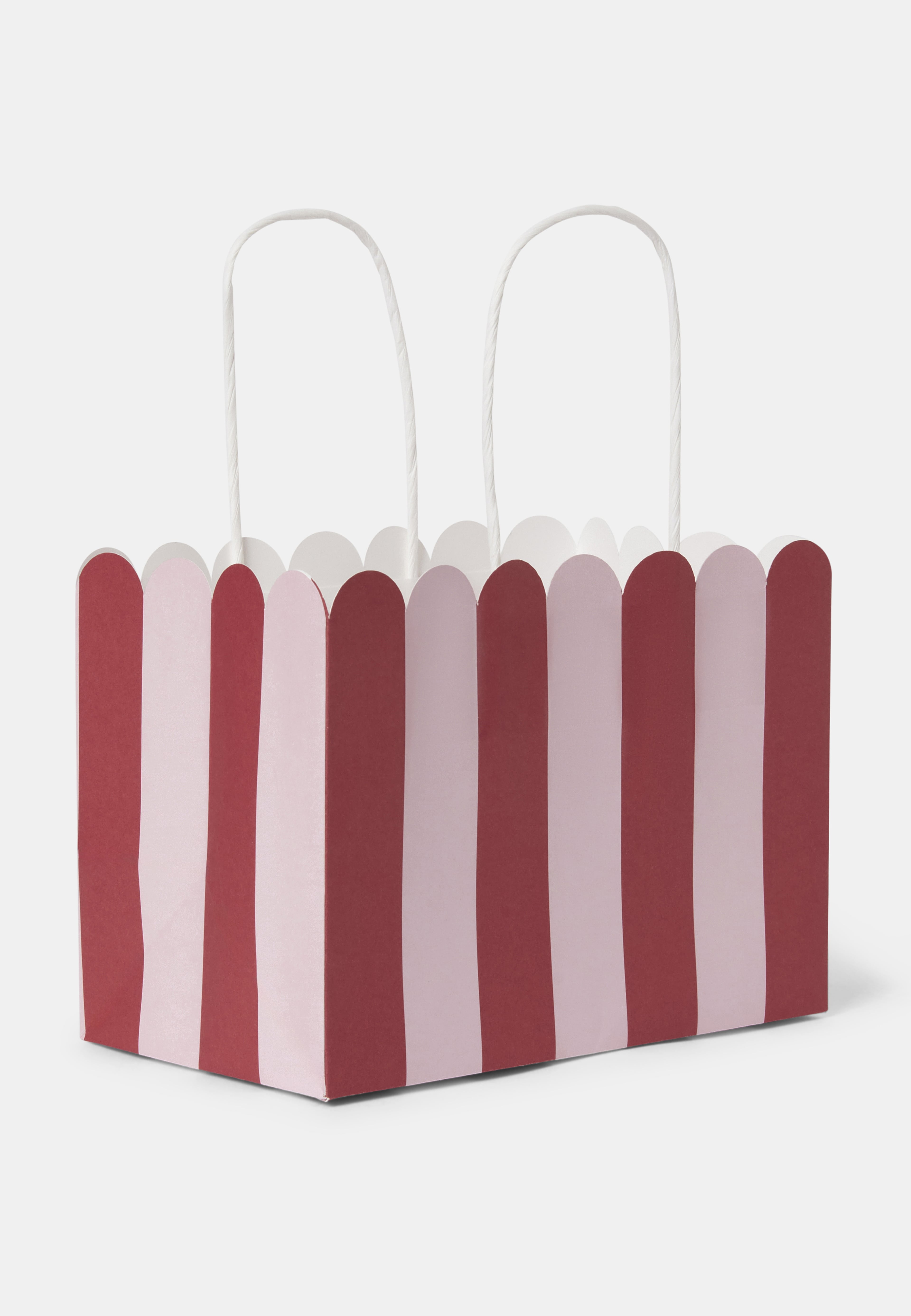 Presentpåse FRILL STRIPE, från Åhléns Home, i färgen Pink/Red. Klicka för att öppna bilden i stort format