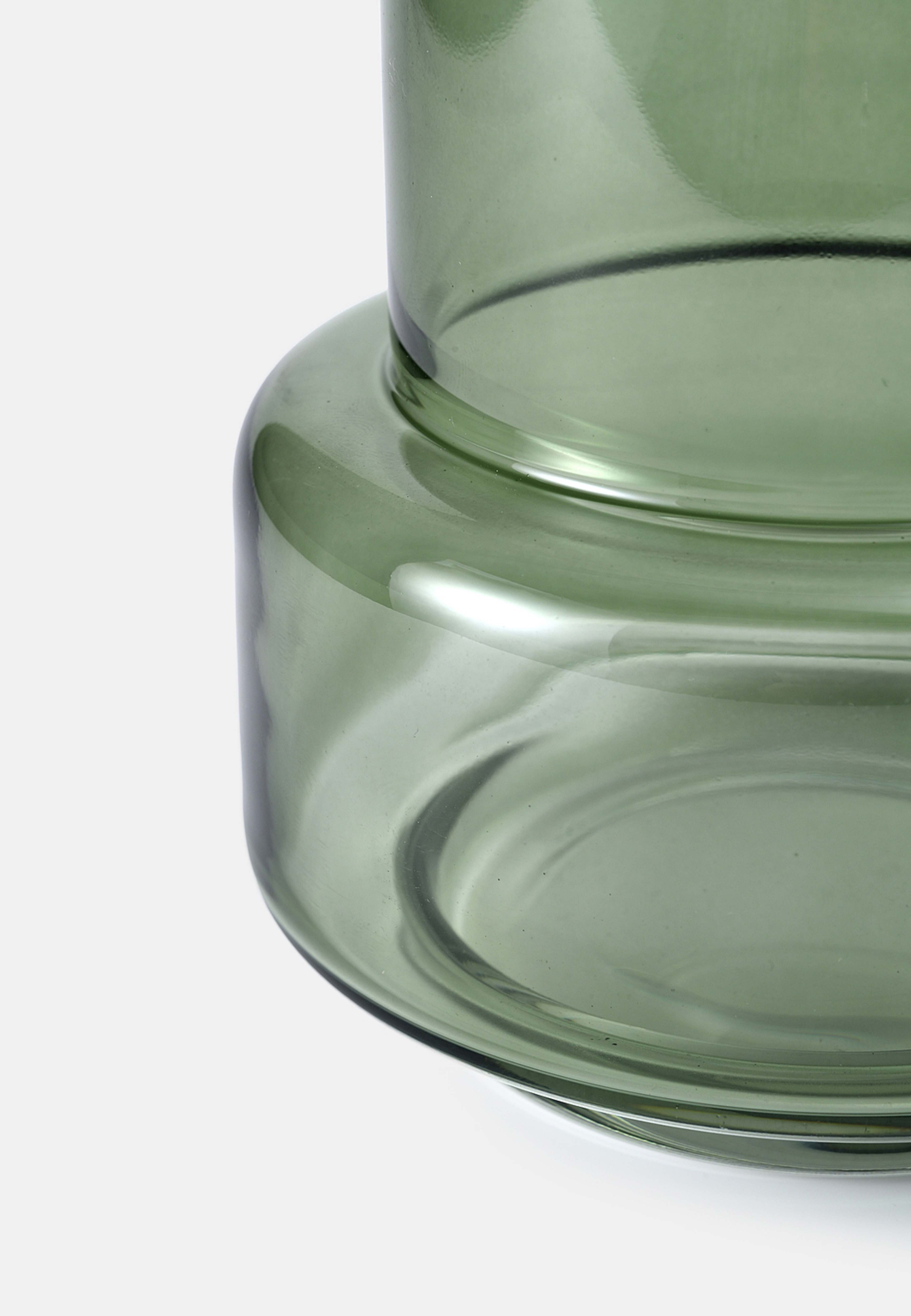 Minivas OLIVIA, från Åhléns Home, i färgen Green. Klicka för att öppna bilden i stort format