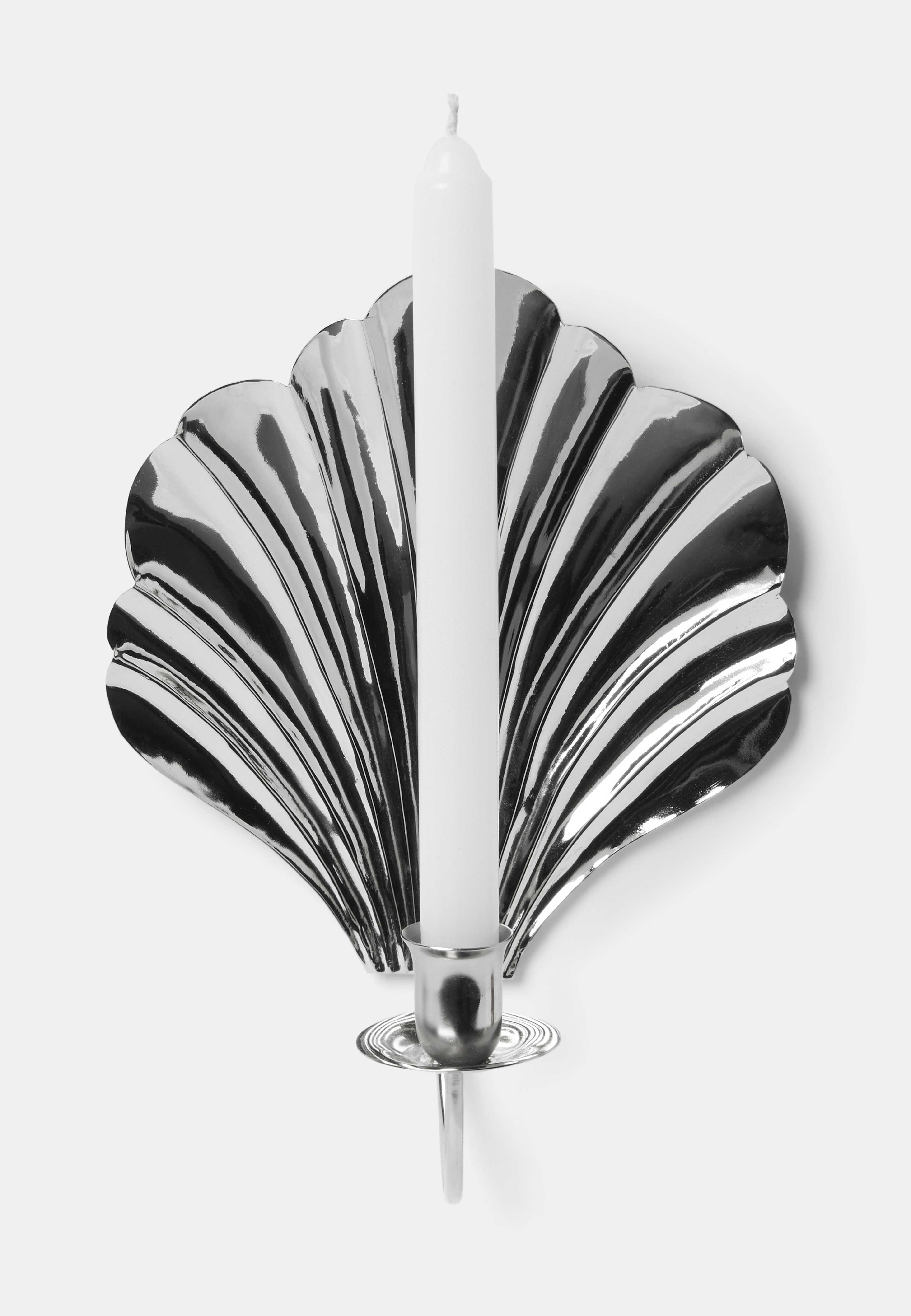 Väggljusstake SHELL, från PORTOLINO LIVING, i färgen Silver. Klicka för att öppna bilden i stort format